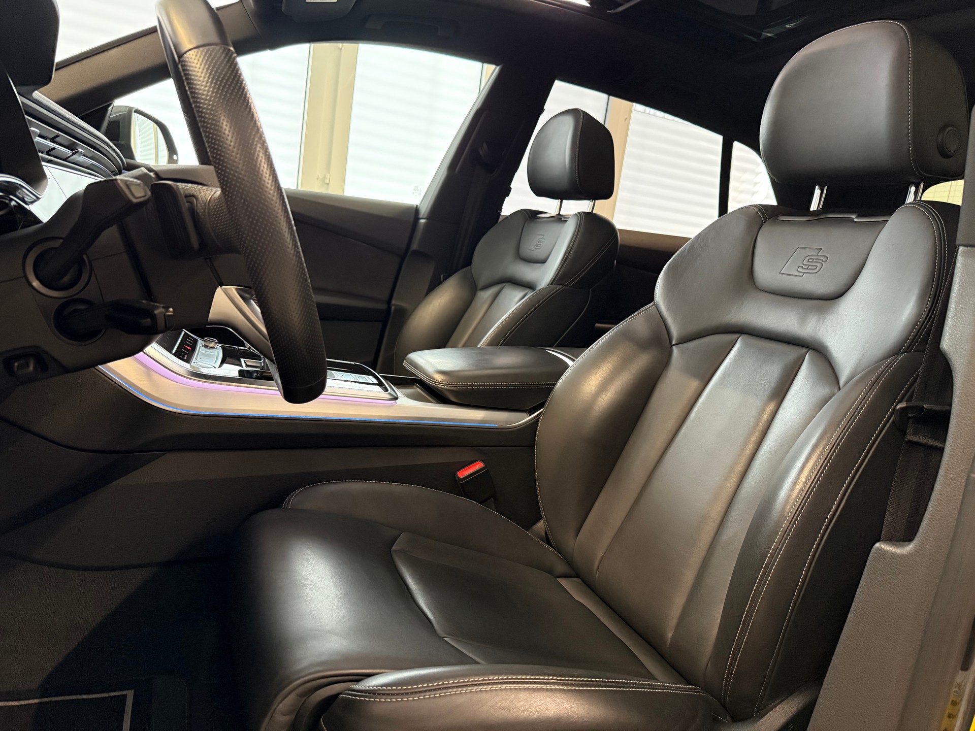 AUDI Q8 50 TDI S Line quattro tiptronic-image-16