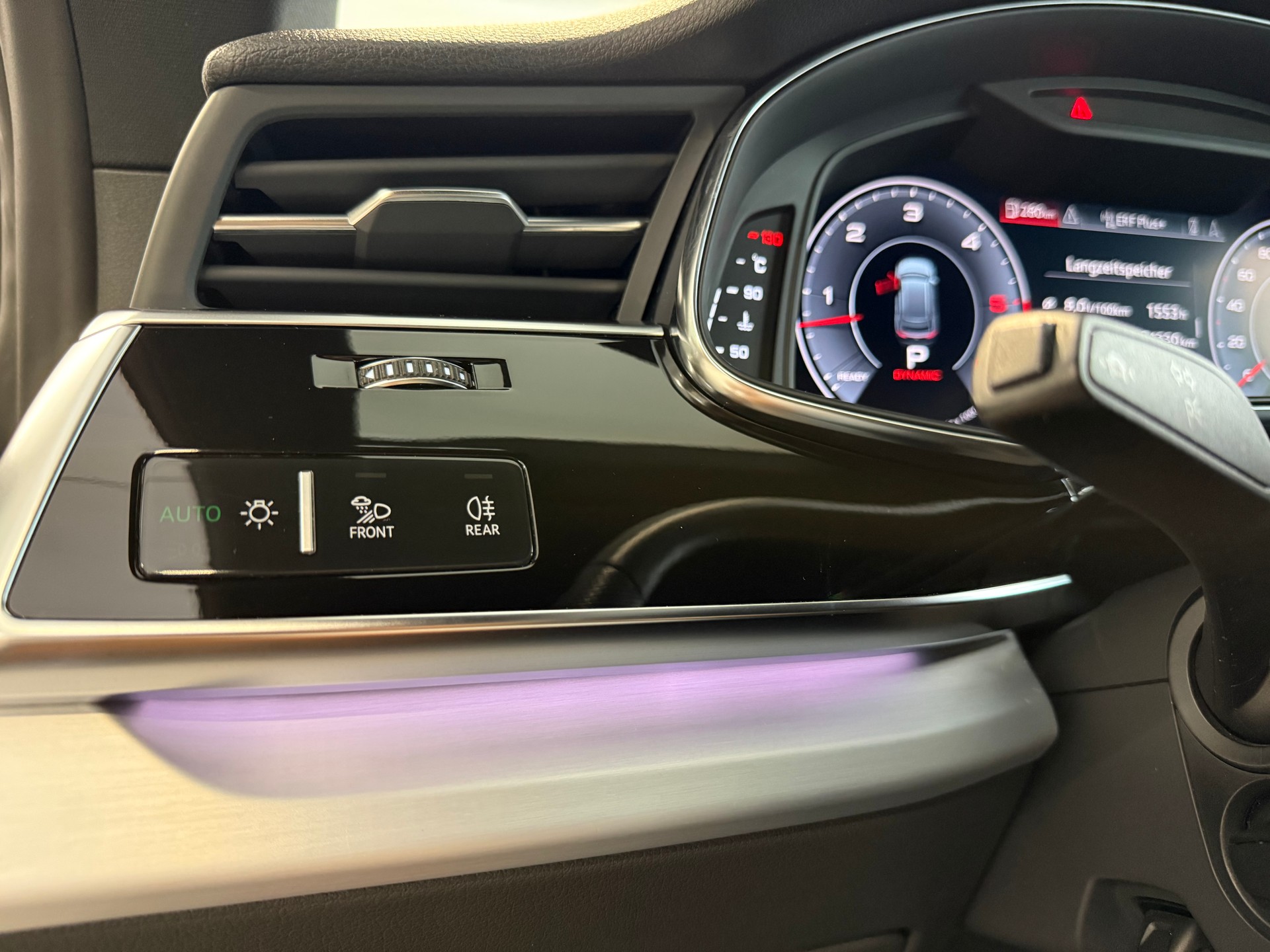 AUDI Q8 50 TDI S Line quattro tiptronic-image-13