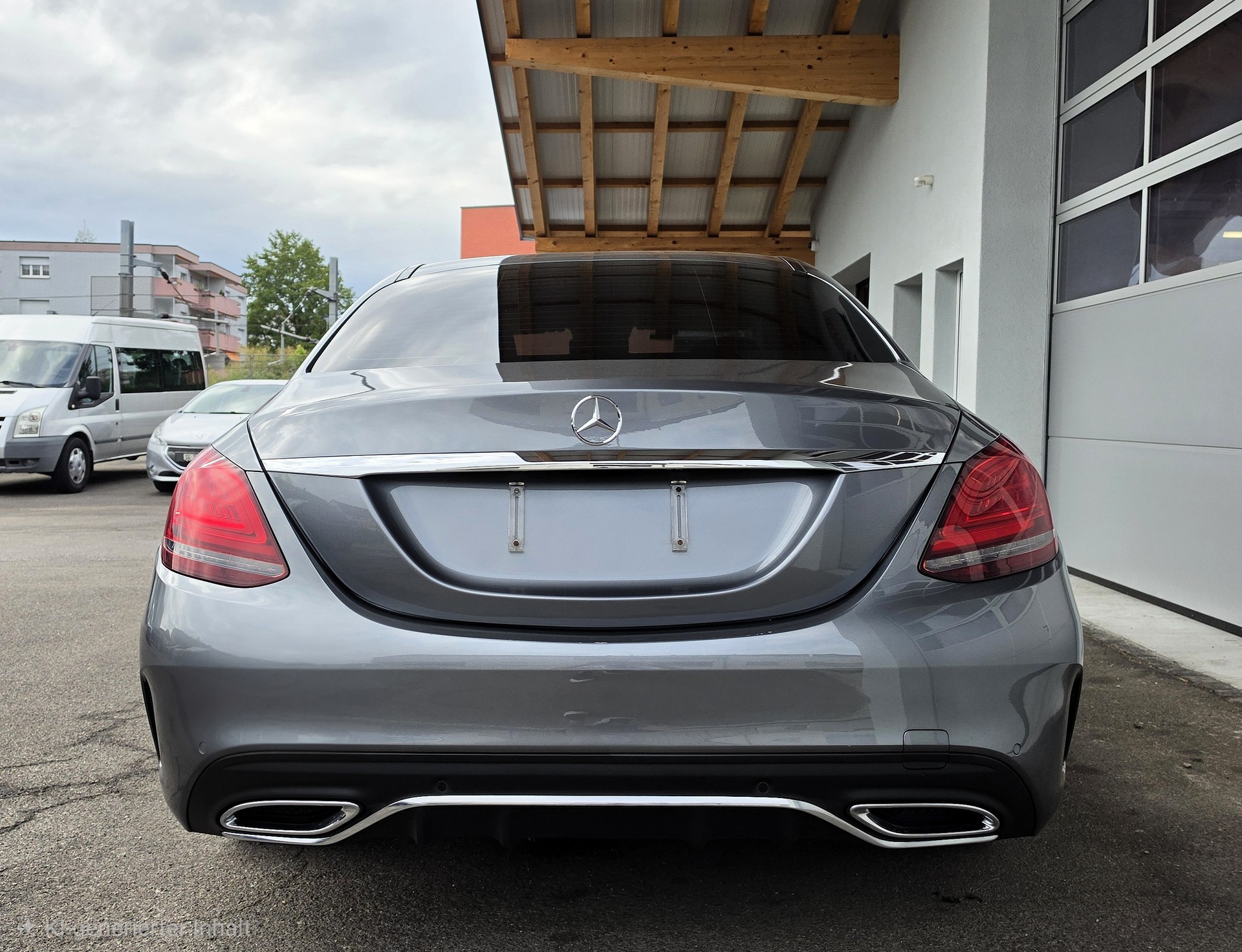 MERCEDES-BENZ C 220 d AMG Line 9G-Tronic-showroom-element-3