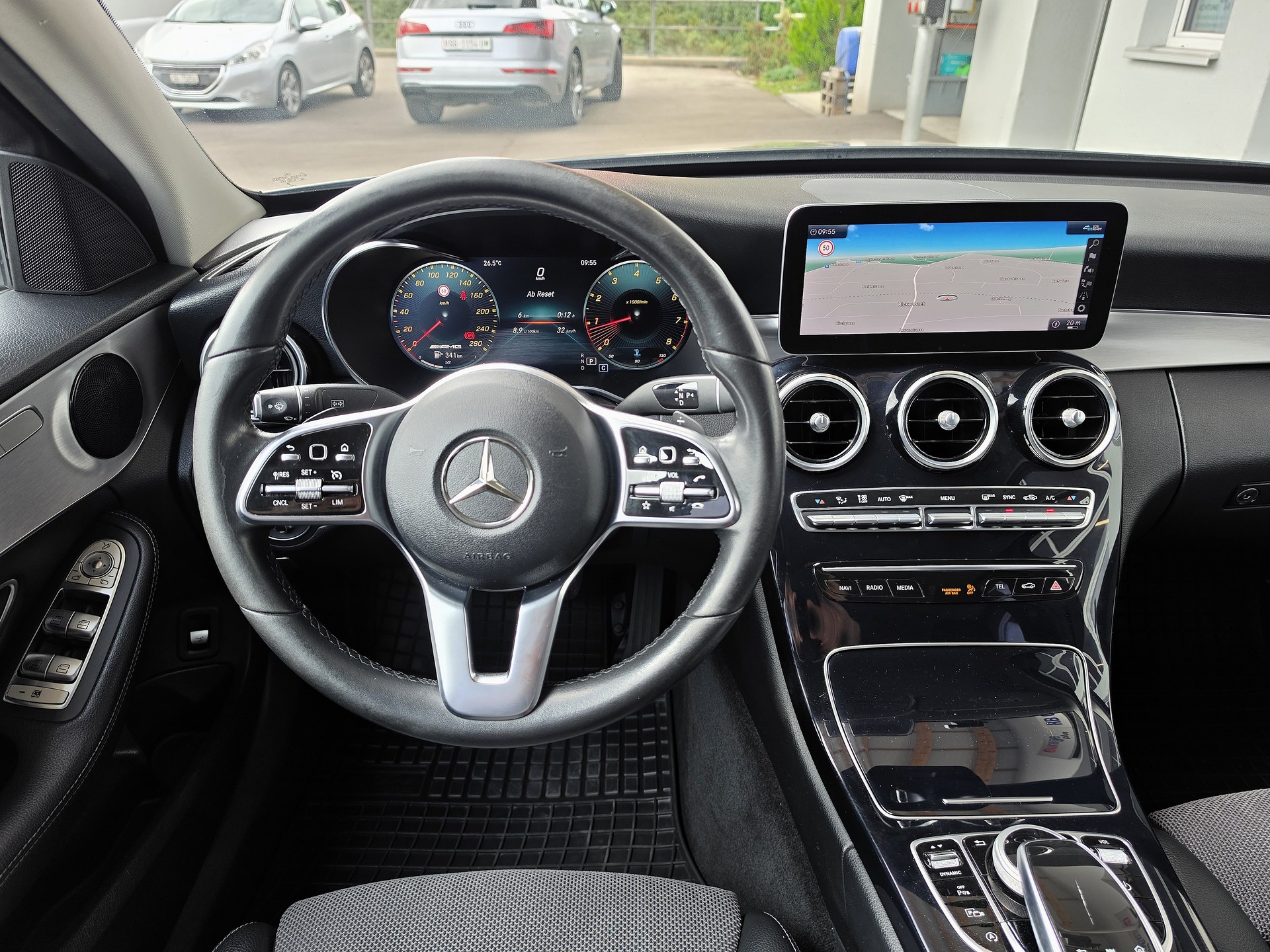 MERCEDES-BENZ C 220 d AMG Line 9G-Tronic-image-10