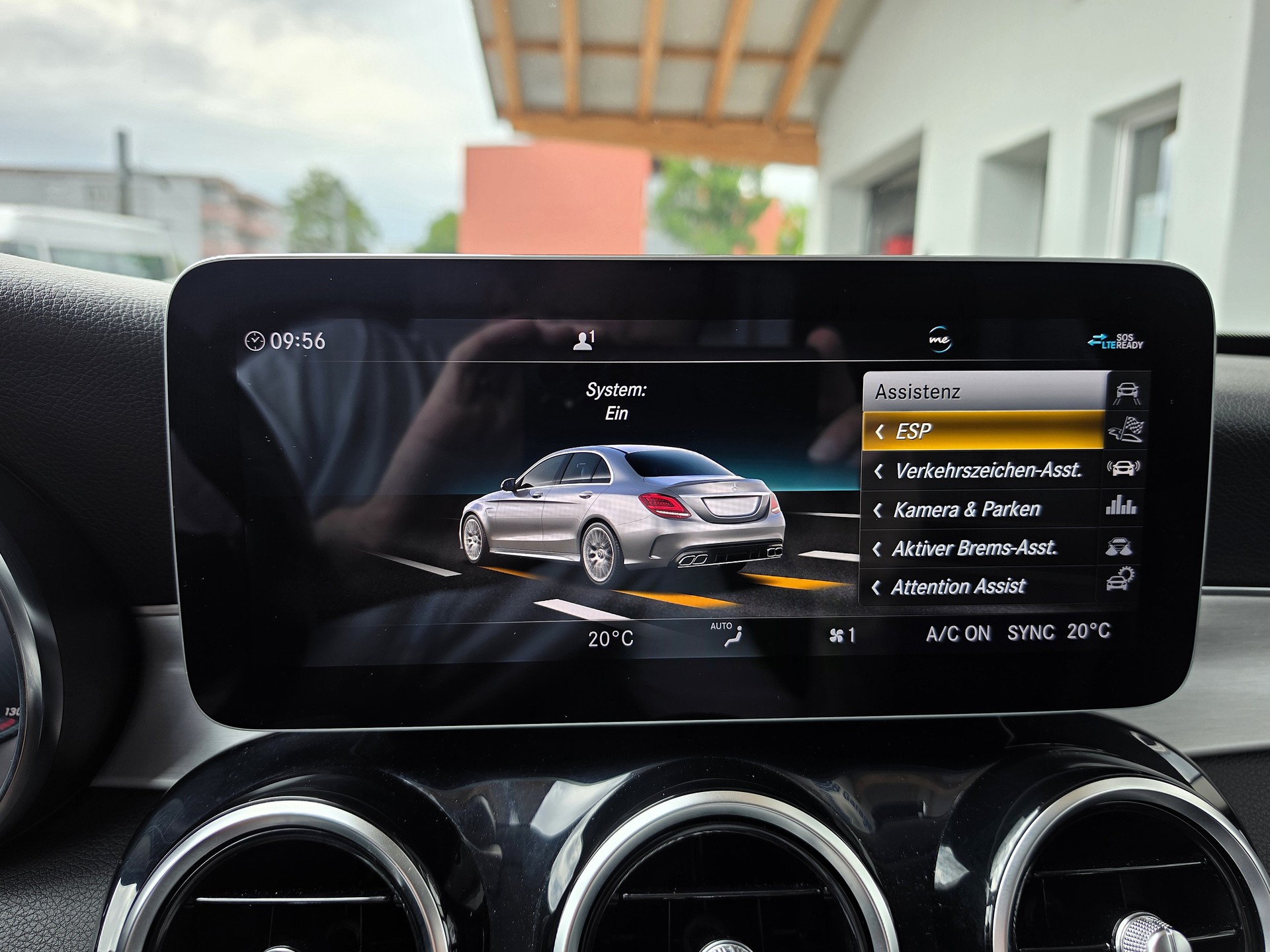 MERCEDES-BENZ C 220 d AMG Line 9G-Tronic-image-14