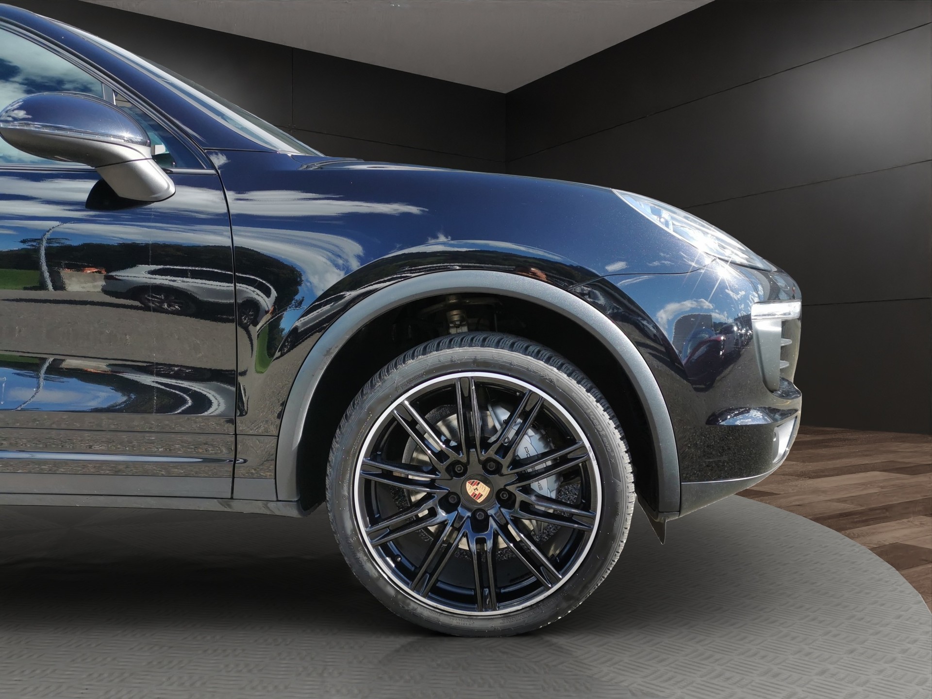 PORSCHE Cayenne S Diesel-showroom-element-2
