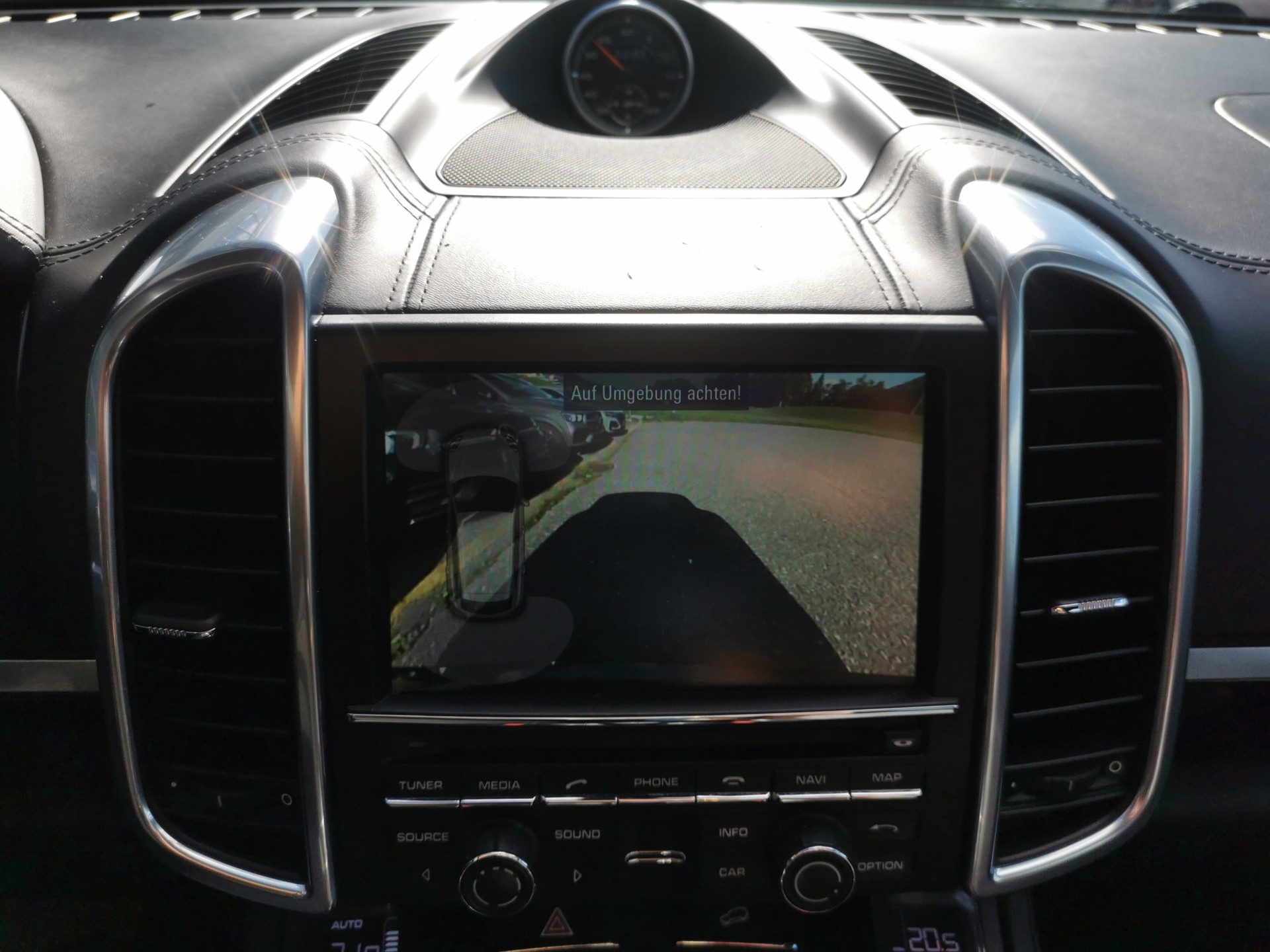 PORSCHE Cayenne S Diesel-image-19