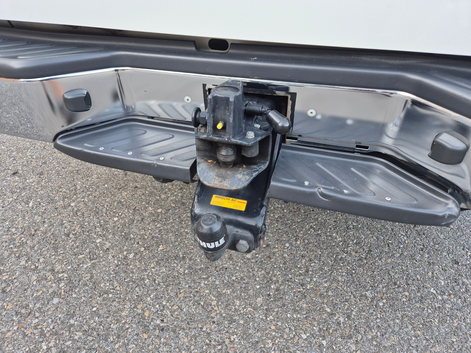 NISSAN Navara Double Cab 2.5 dCi 4WD Automat-image-5