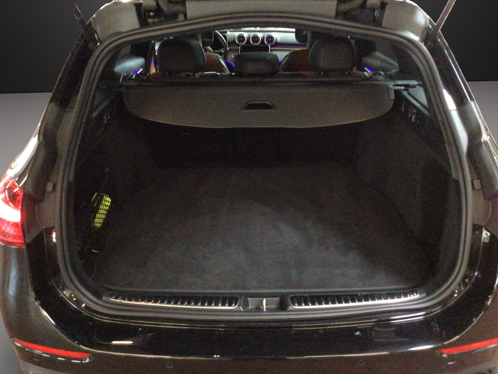 MERCEDES-BENZ C 300 T 4 Matic-image-12