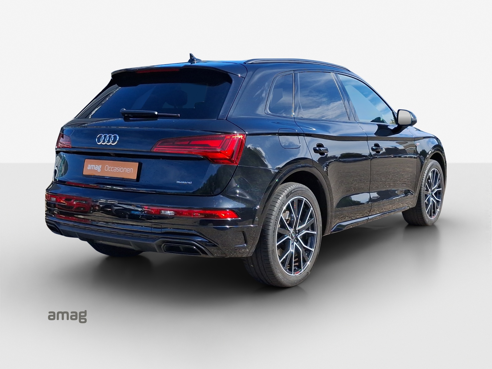 AUDI Q5 40 TDI Black Edition quattro S-tronic-image-4