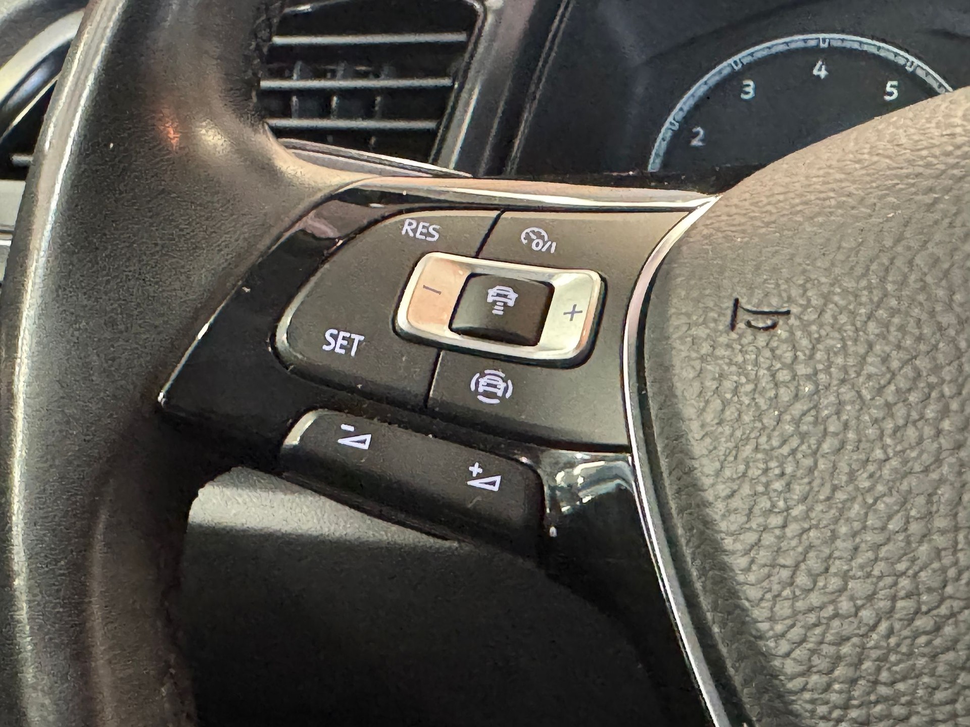 VW T-Roc 1.5 TSI EVO Advance DSG-image-10