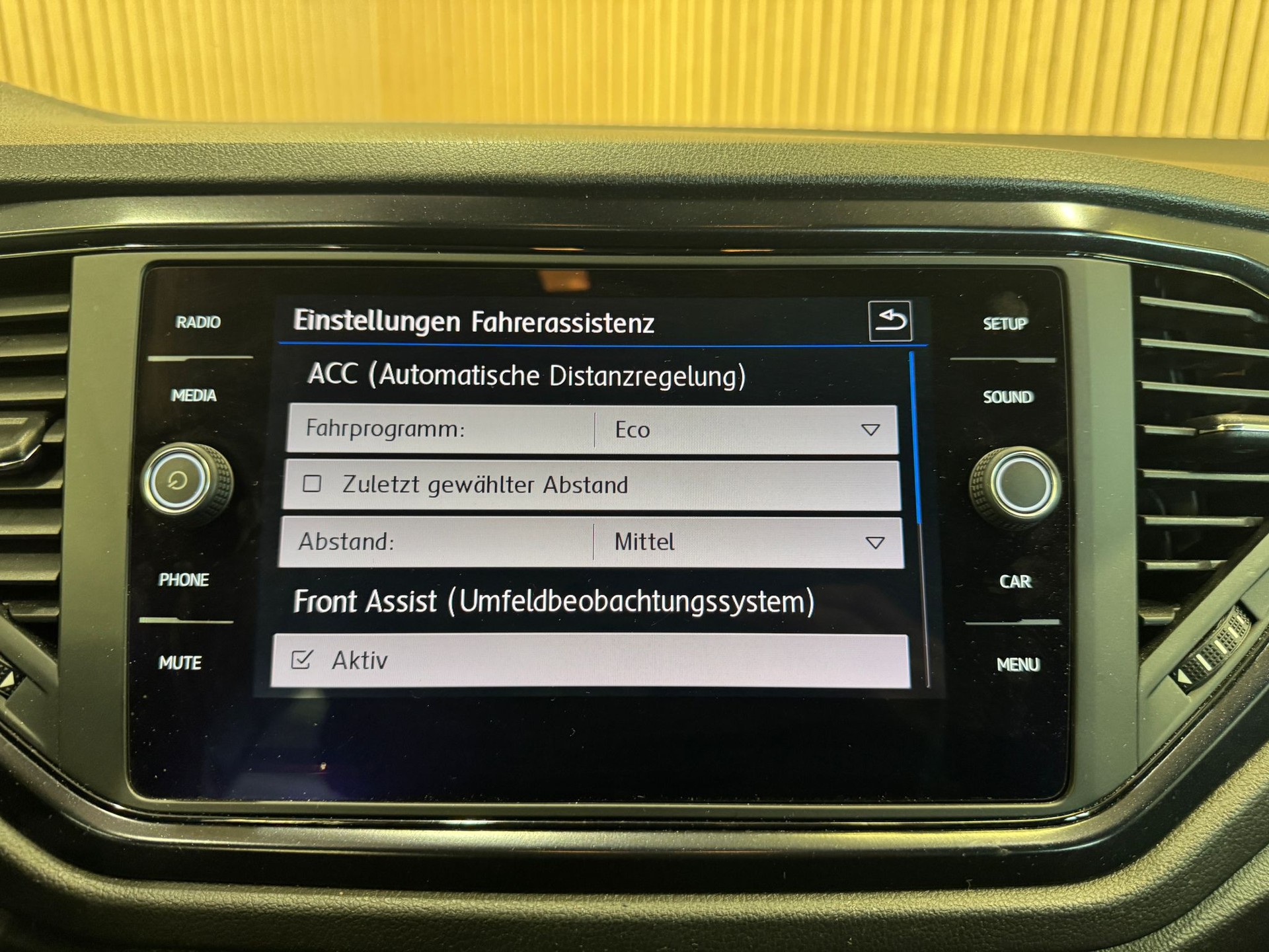 VW T-Roc 1.5 TSI EVO Advance DSG-image-9