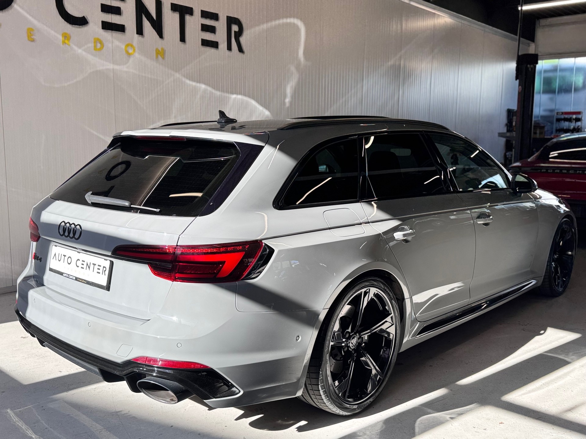 AUDI RS4 Avant 2.9 TFSI quattro tiptronic-showroom-element-2