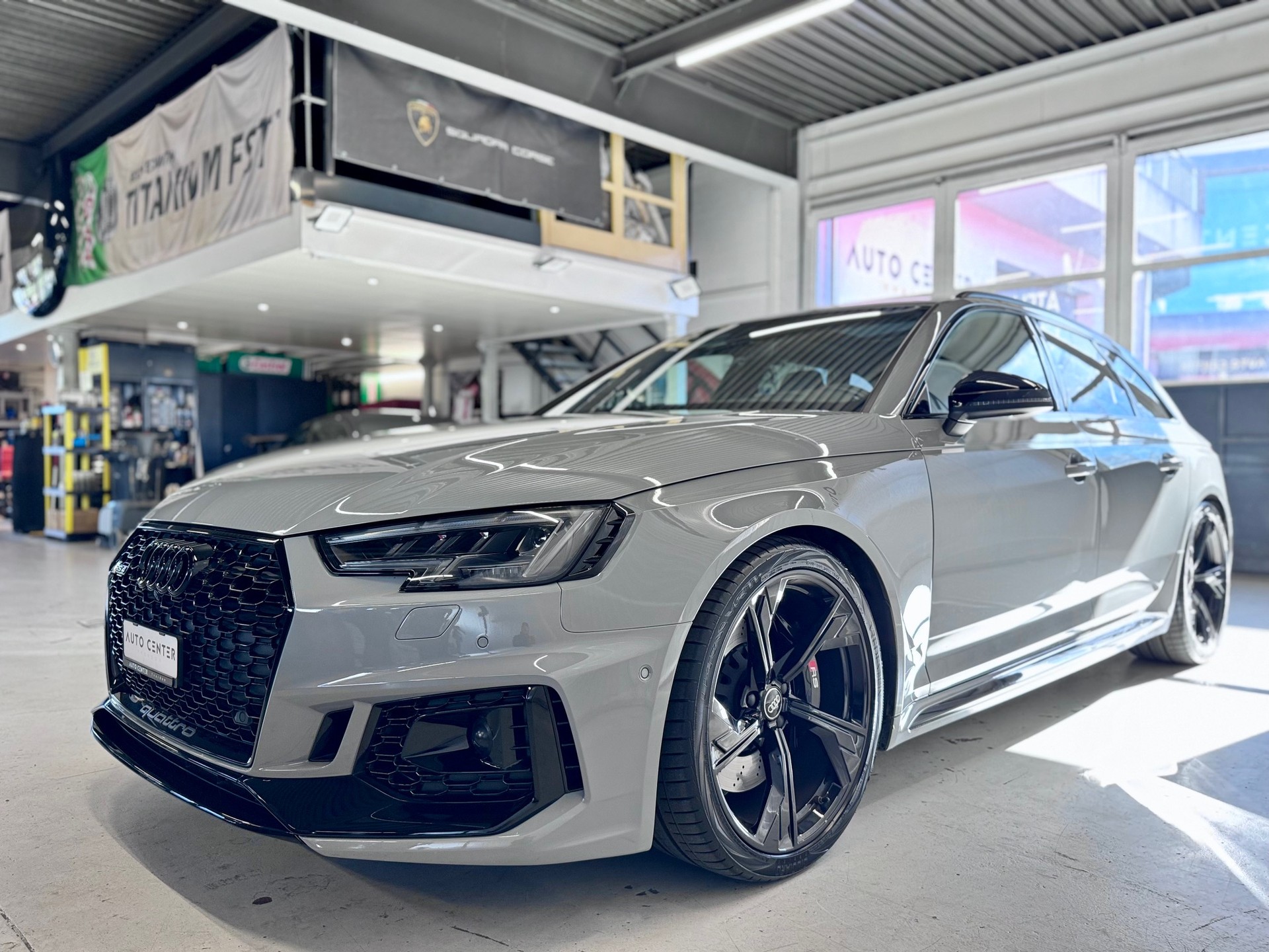 AUDI RS4 Avant 2.9 TFSI quattro tiptronic-image-6