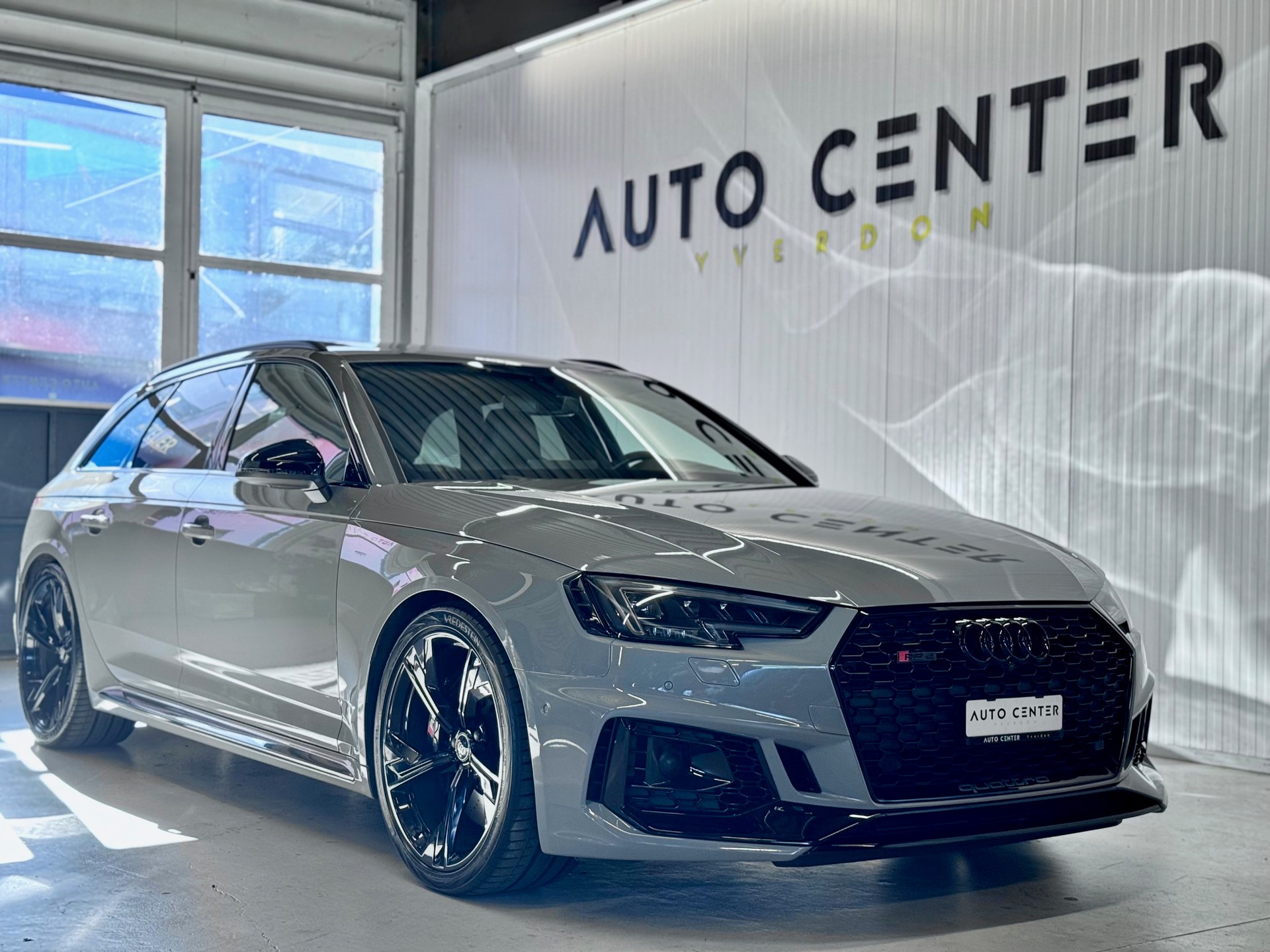 AUDI RS4 Avant 2.9 TFSI quattro tiptronic-showroom-element-1