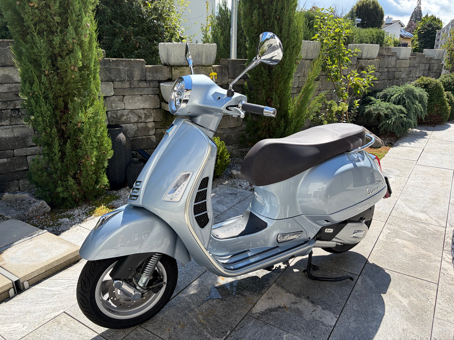 PIAGGIO Vespa GTS 125 ABS-image-2