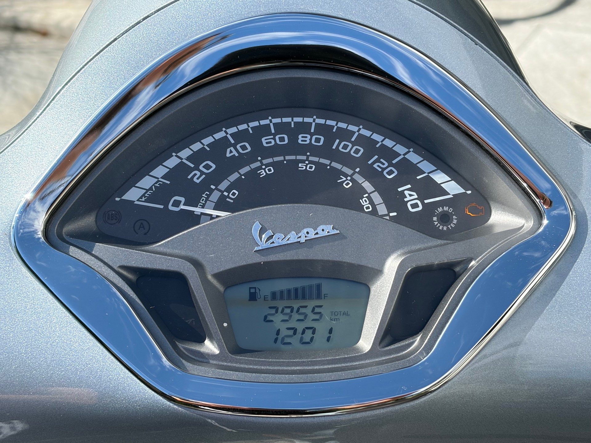PIAGGIO Vespa GTS 125 ABS-image-8