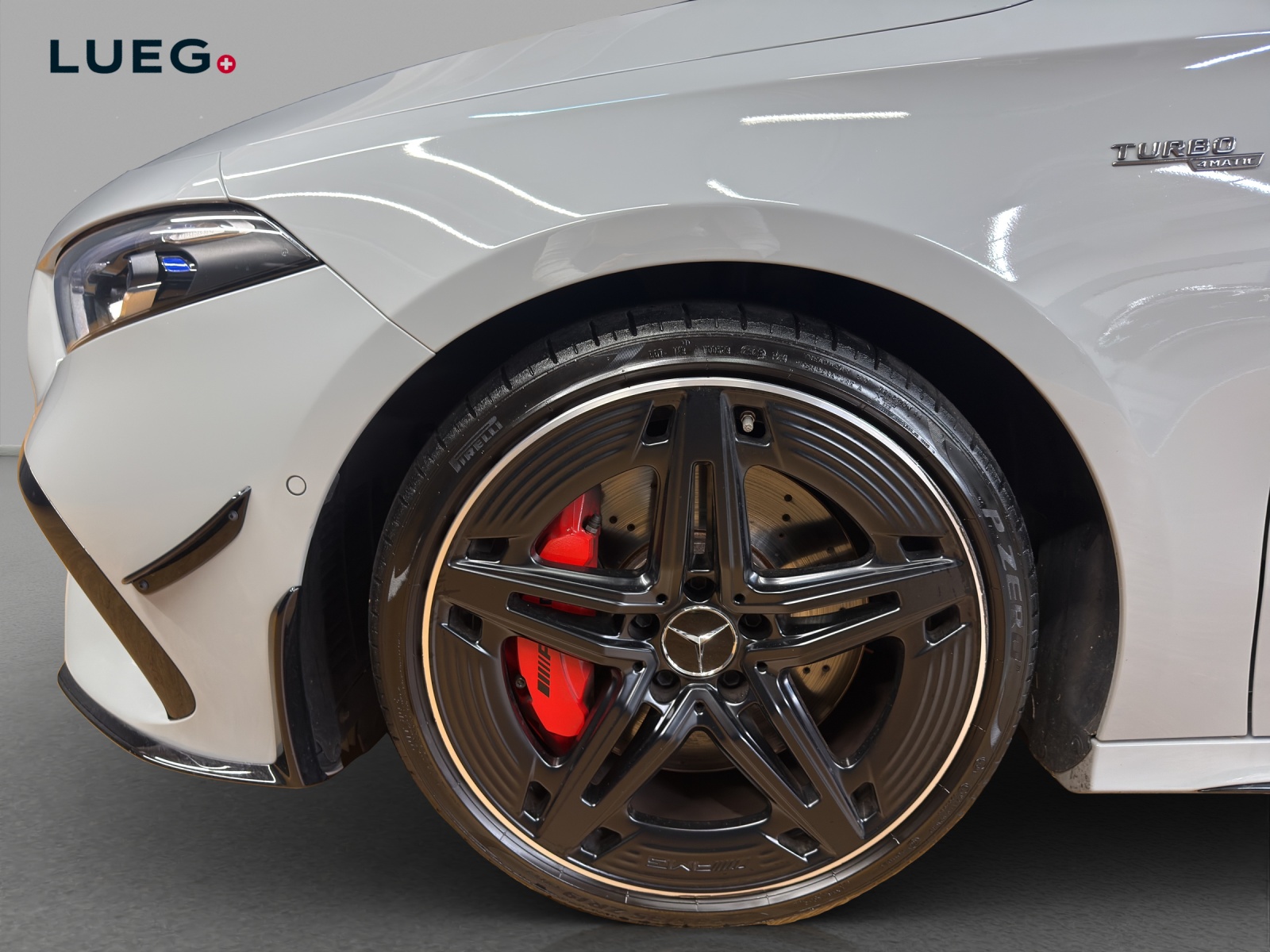 MERCEDES-BENZ A 35 4M - AMG / 360 Grad Kamera / Multibeam LED / Performance Sitze-showroom-element-2