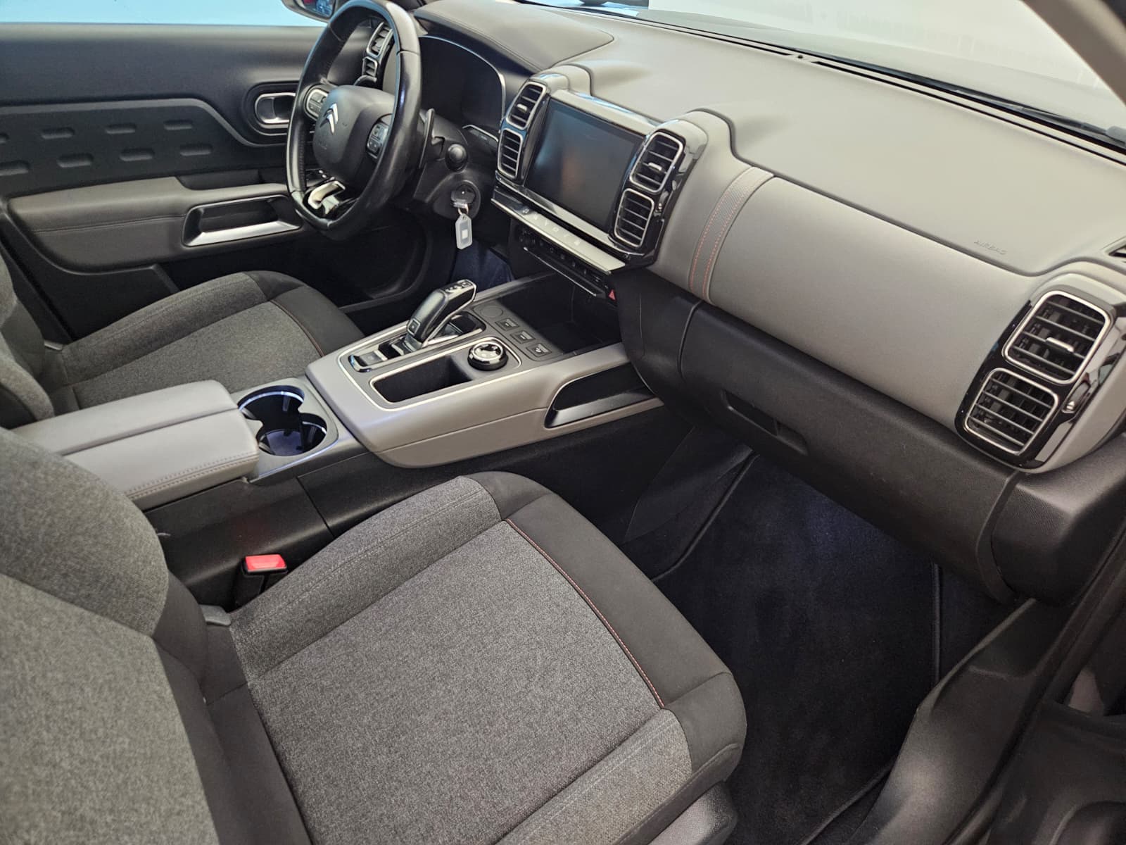 CITROEN C5 Aircross 1.5 BlueHD Feel EAT8-image-11