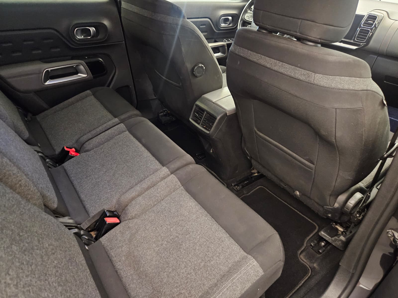 CITROEN C5 Aircross 1.5 BlueHD Feel EAT8-image-13