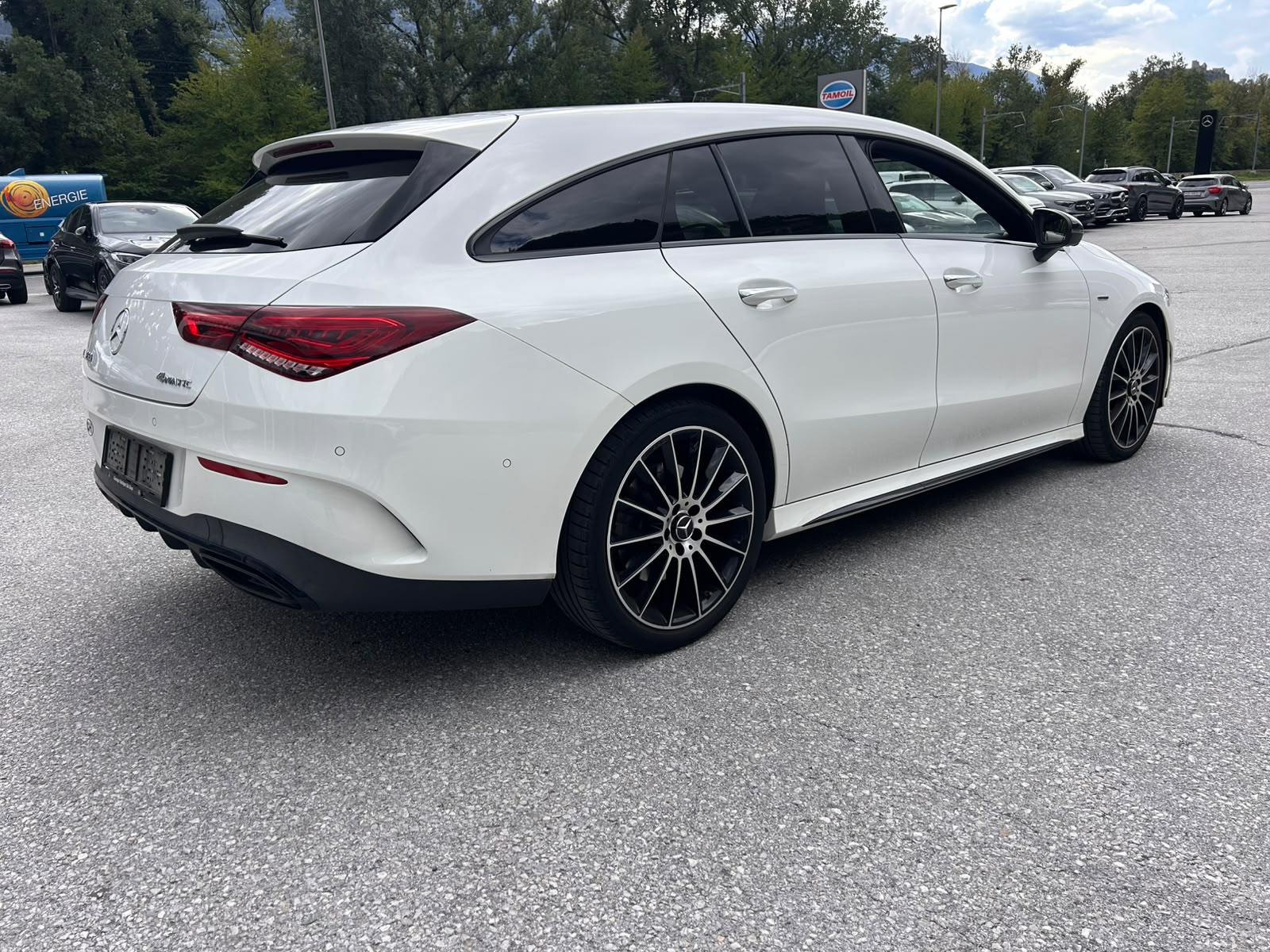 MERCEDES-BENZ CLA Shooting Brake 250 4Matic 7G-DCT AMG Line-showroom-element-3