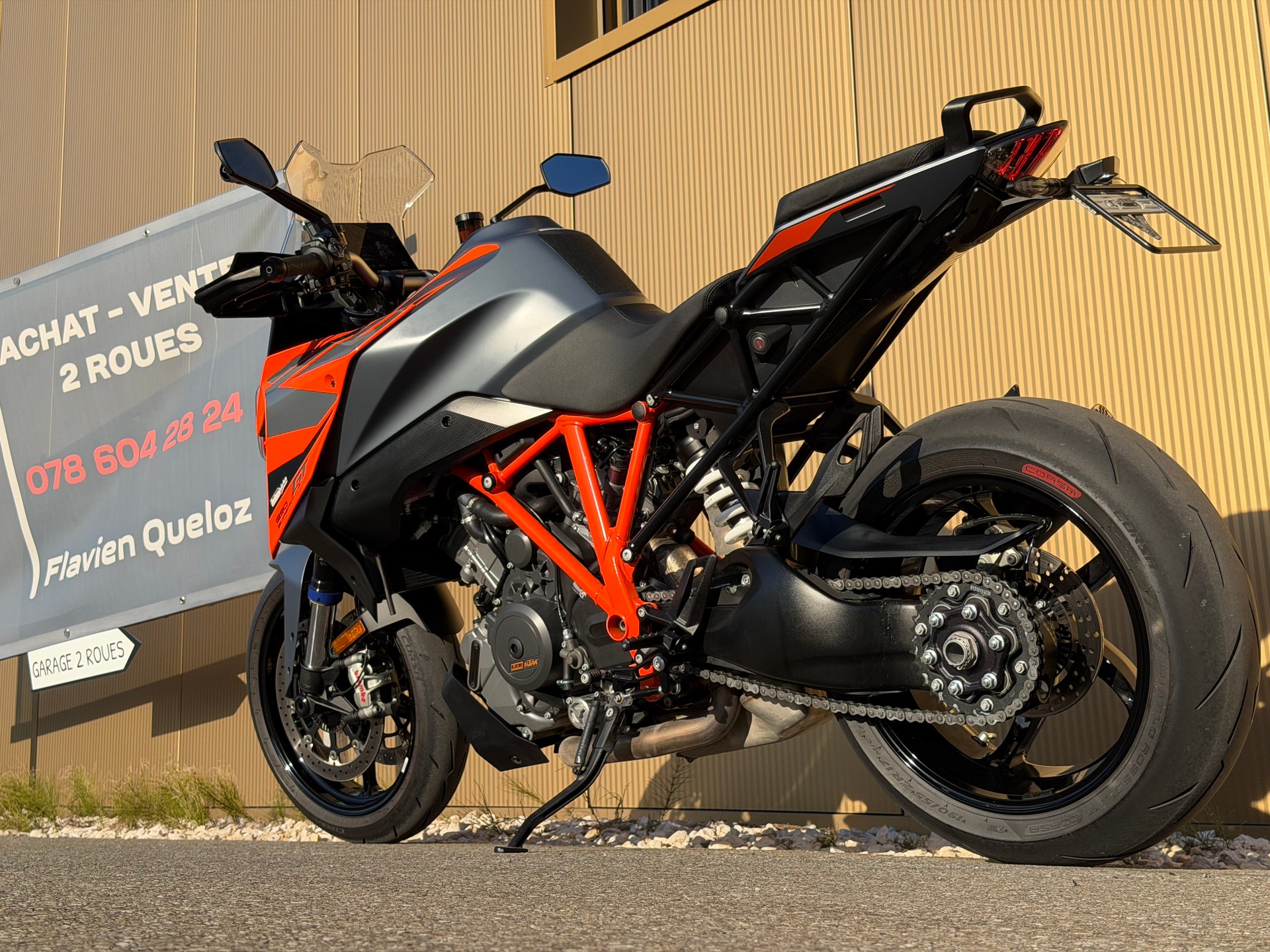 KTM 1290 Super Duke GT-image-11