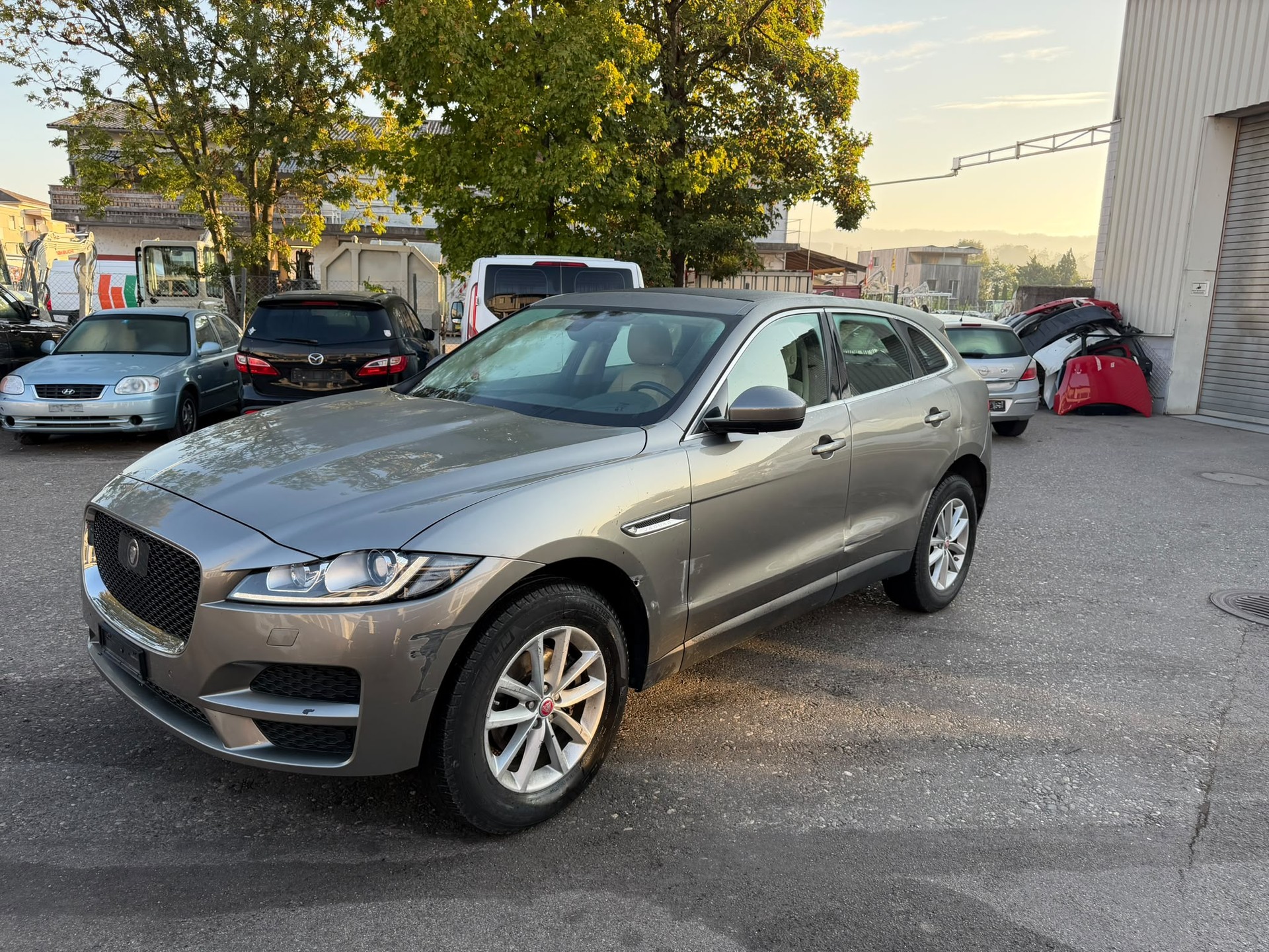 JAGUAR F-Pace 25t 2.0 Portfolio AWD Automatik
