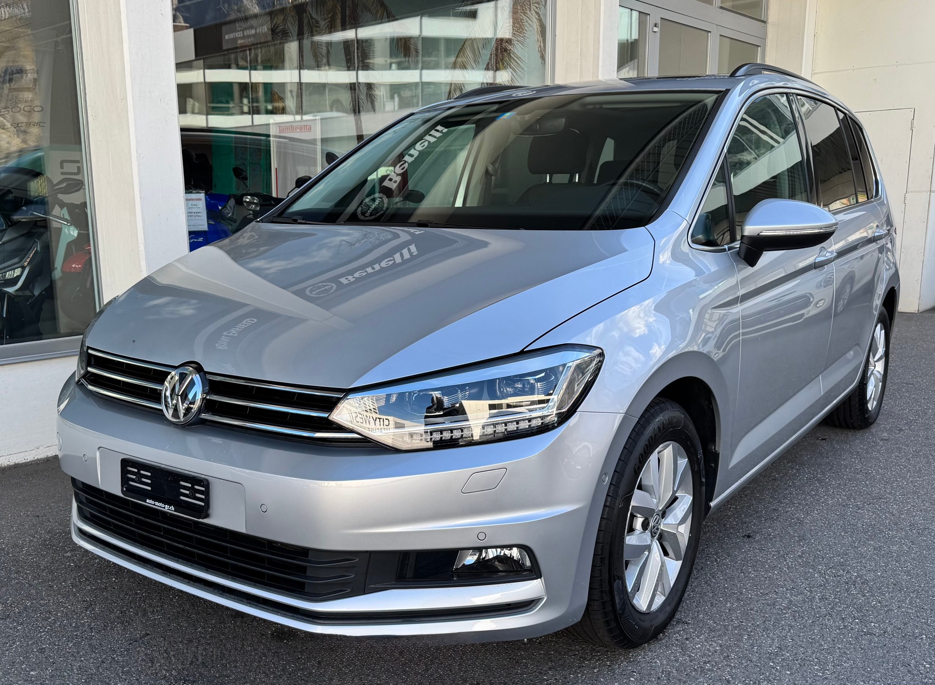 VW Touran 1.5 TSI EVO Comfortline DSG-image-5