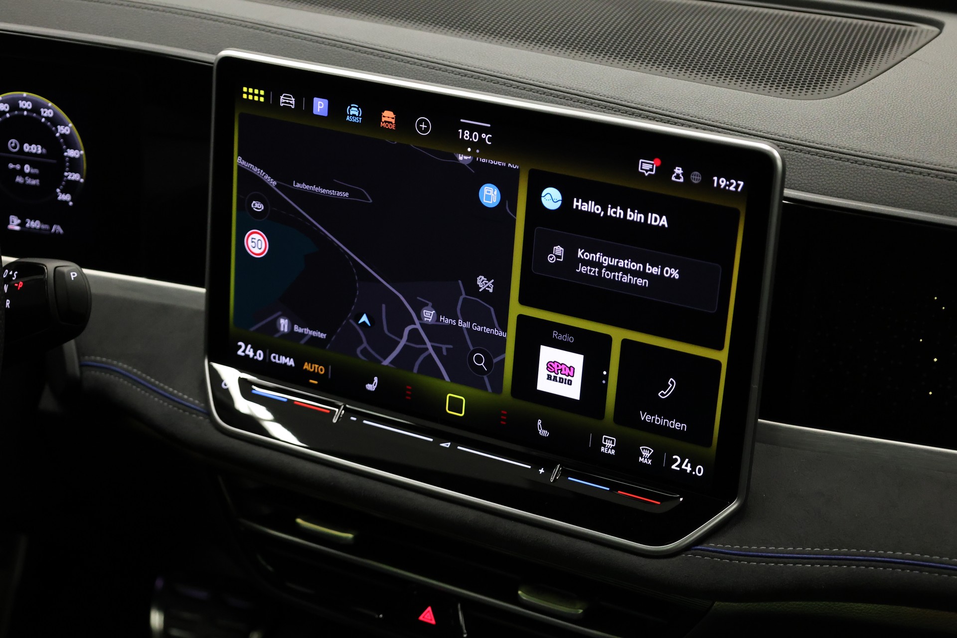 VW Passat Variant 2.0 TDI R-Line DSG 4motion-image-25