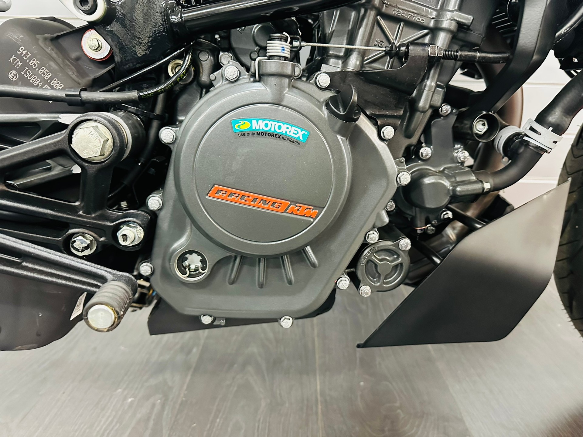 KTM 125 Duke-image-5
