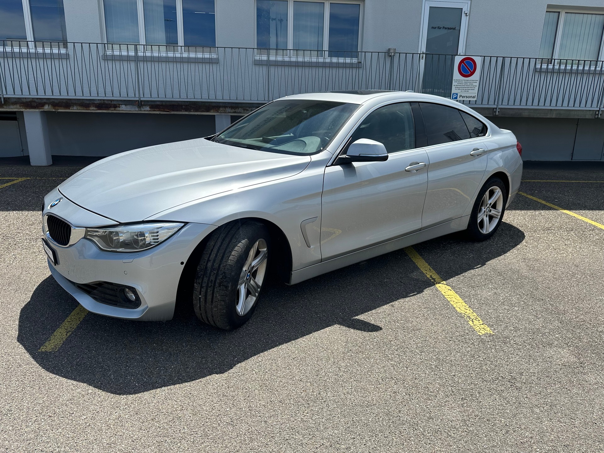 BMW 428i Gran Coupé-image-1