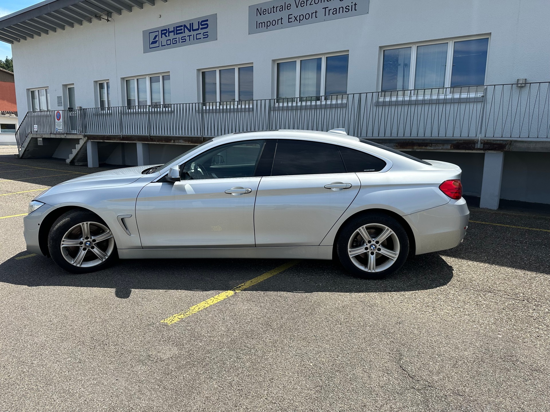 BMW 428i Gran Coupé-image-2