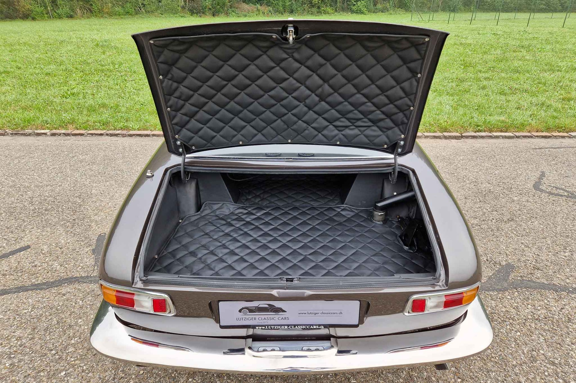ISO Rivolta 300 GT-image-10