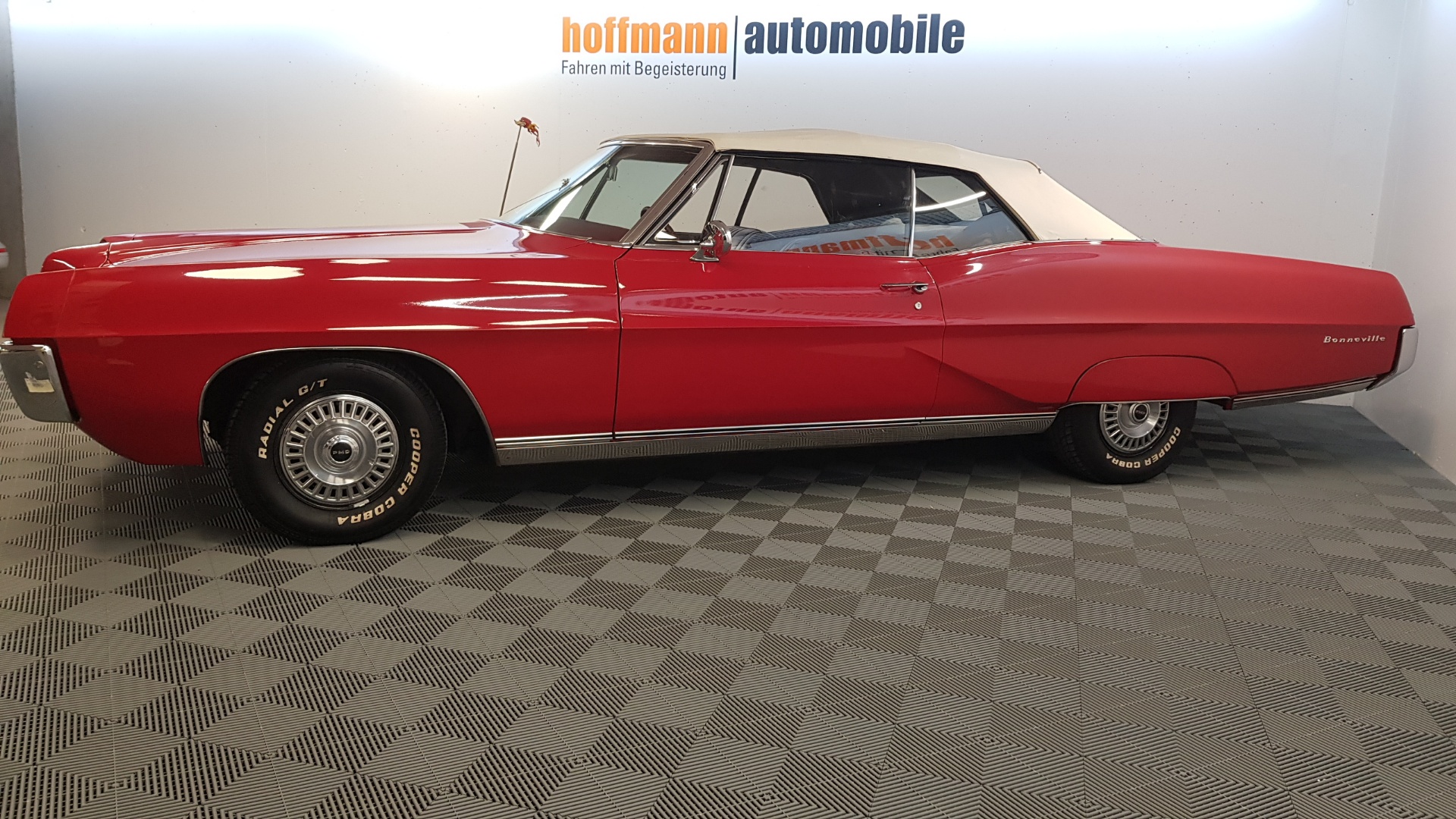 PONTIAC Bonneville neu ab MFK zum Winterpreis !-showroom-element-1