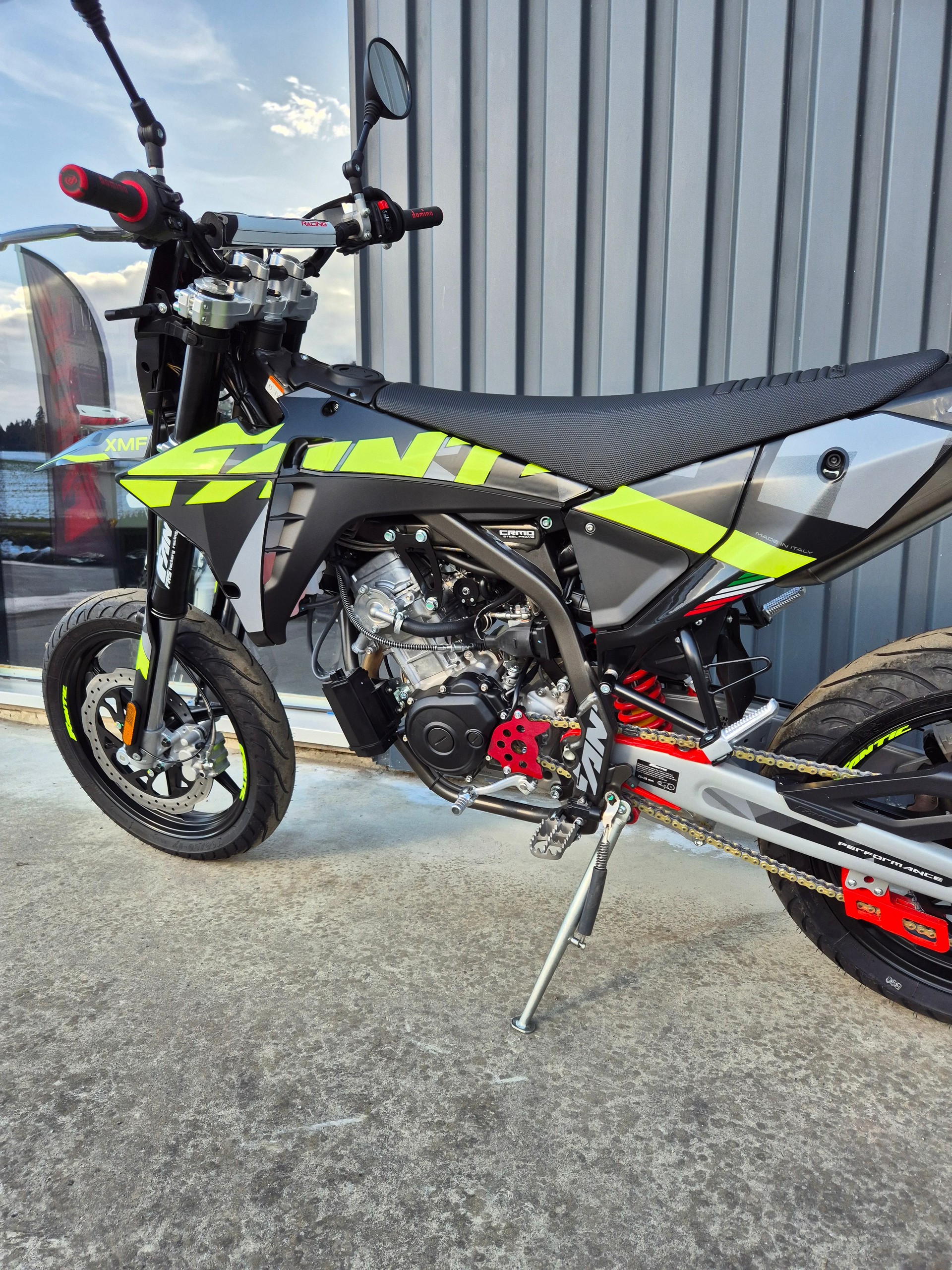 FANTIC XMF 125 Motard-image-5