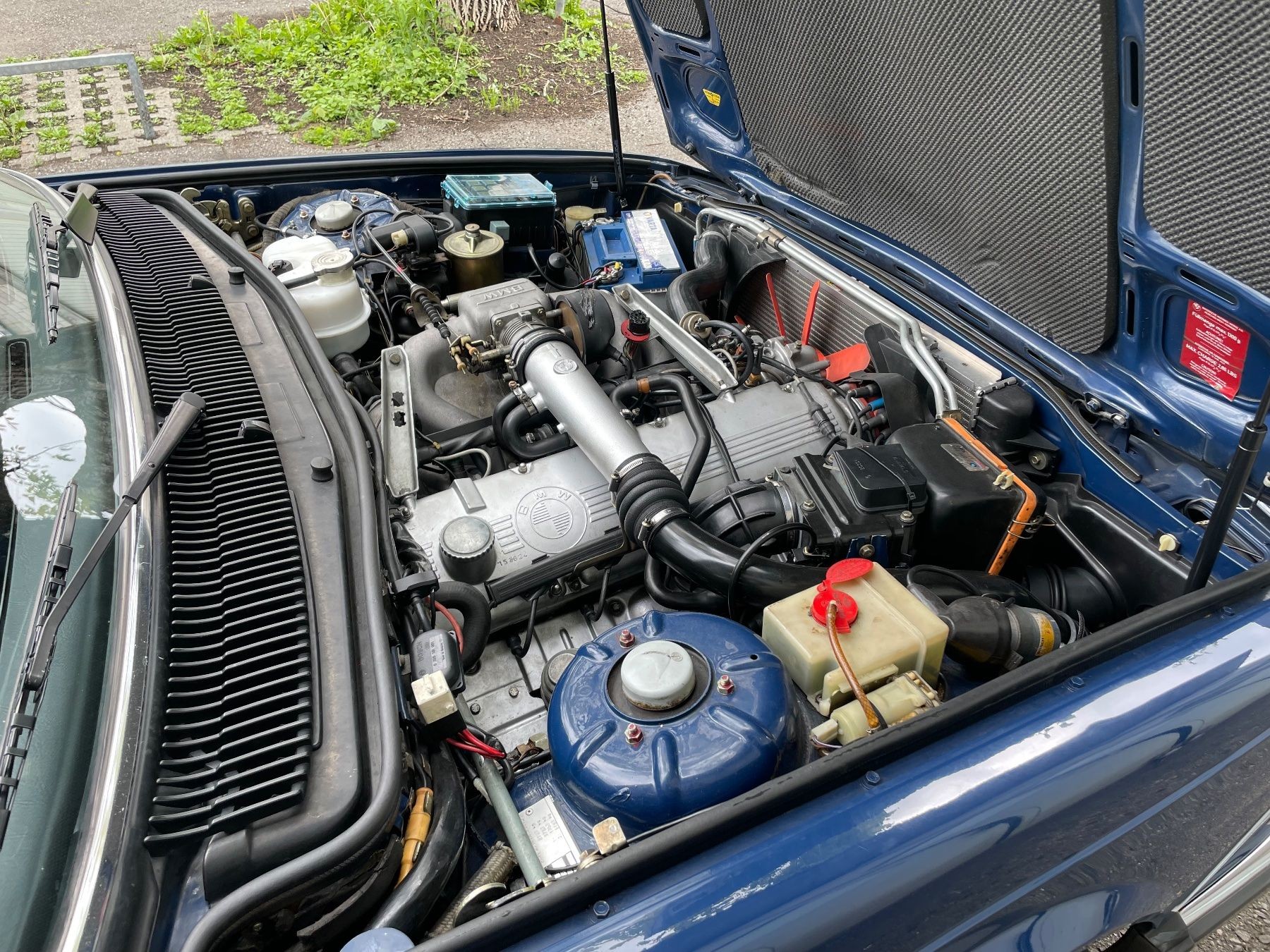 BMW 745i A-image-5