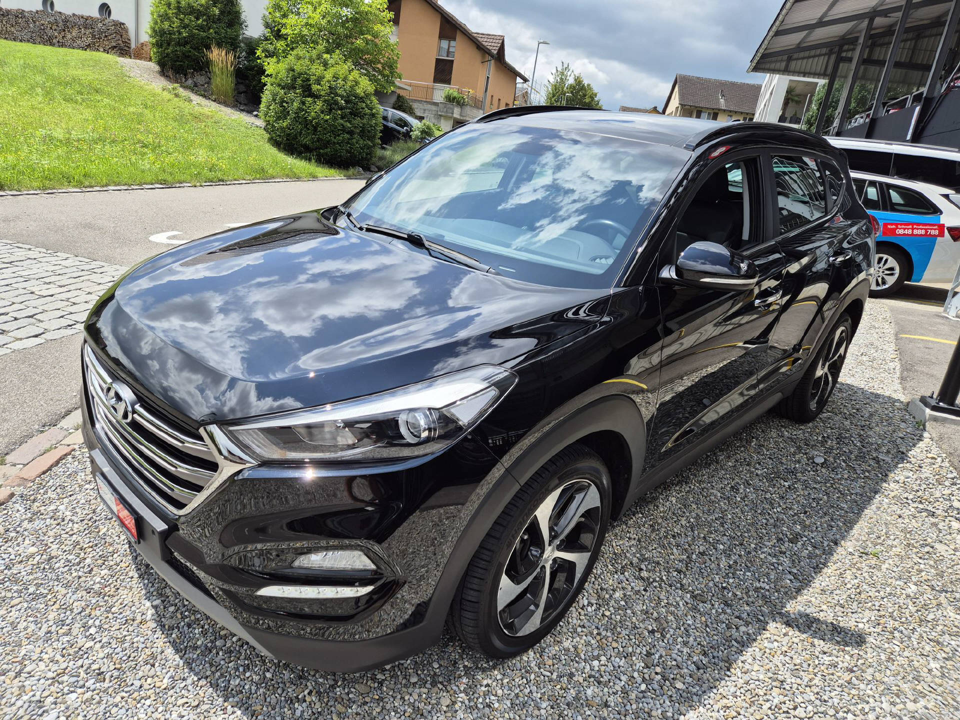 HYUNDAI Tucson 2.0 CRDi 185 4WD-image-2