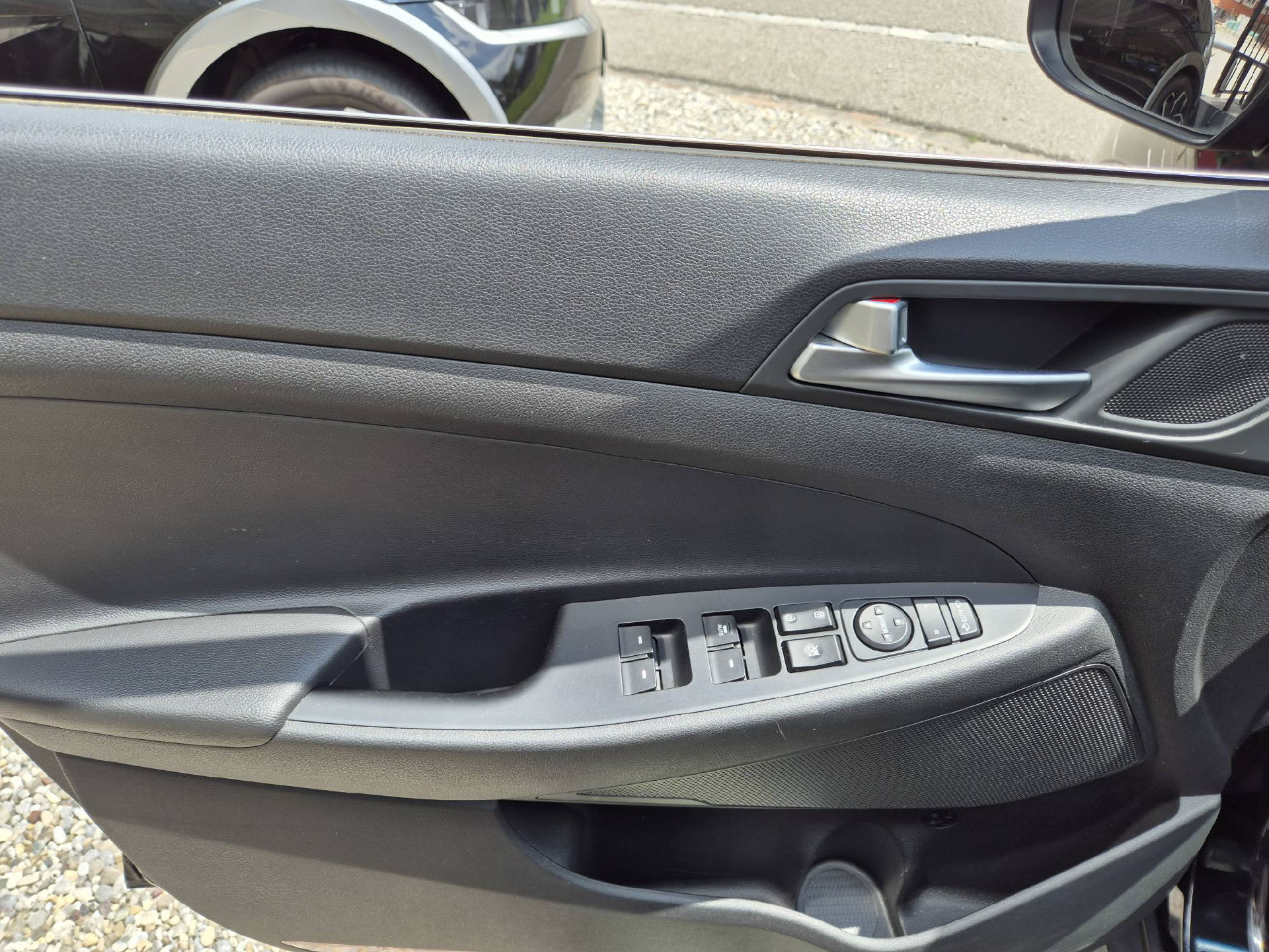 HYUNDAI Tucson 2.0 CRDi 185 4WD-image-12