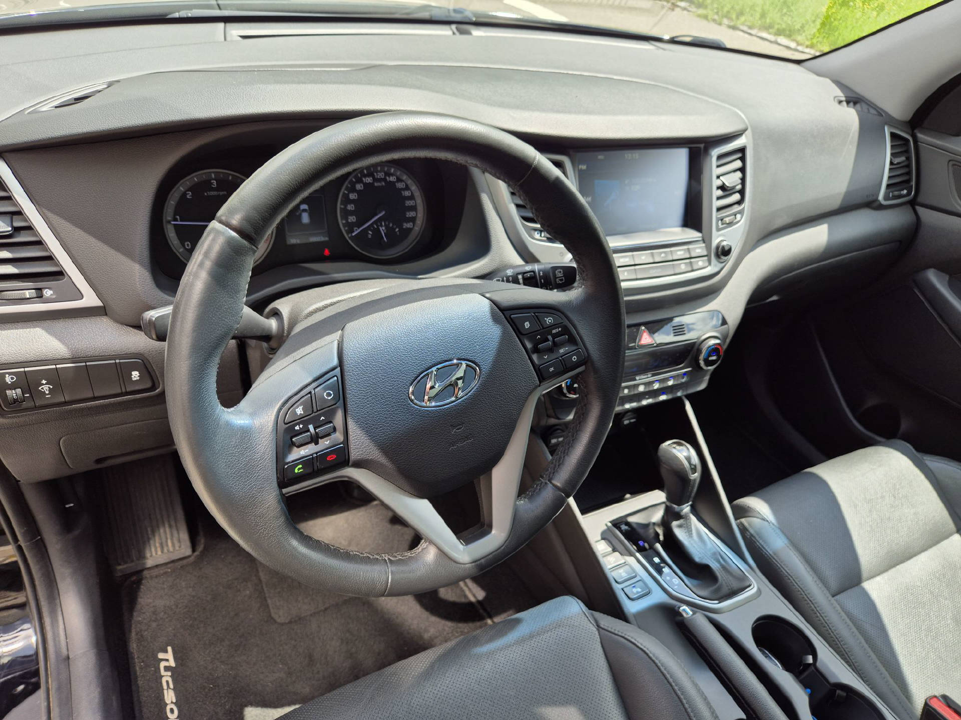 HYUNDAI Tucson 2.0 CRDi 185 4WD-image-8
