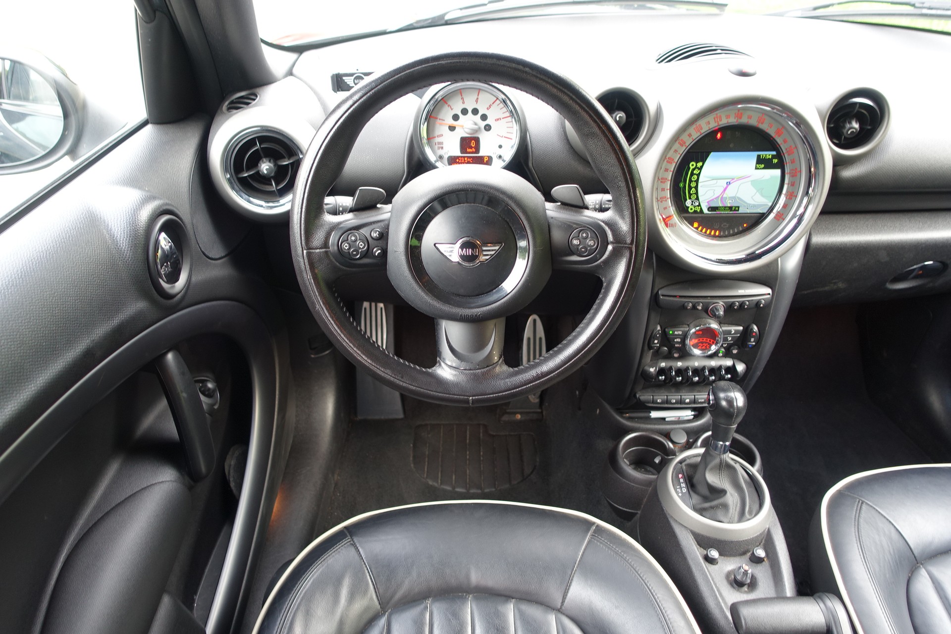 MINI Countryman Cooper SD ALL4 Steptronic-image-2