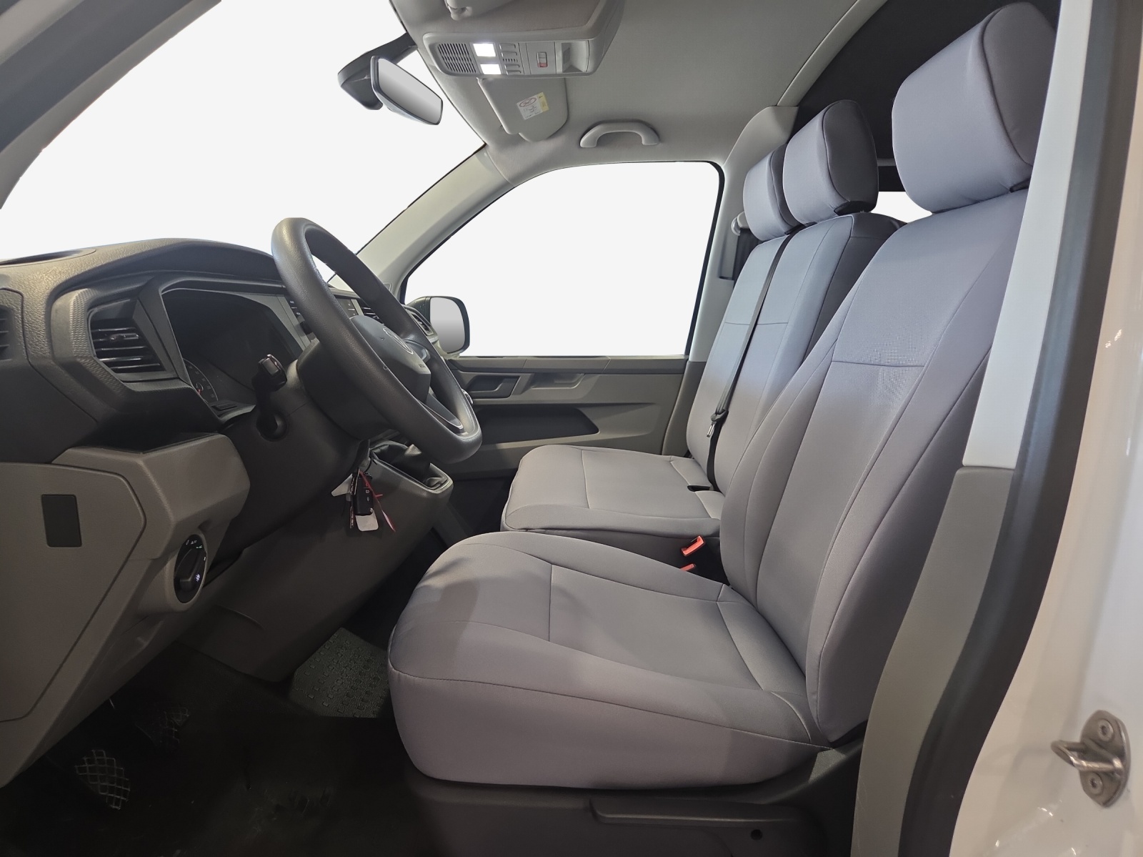 VW Envi Pure 2.0 TDI-image-7