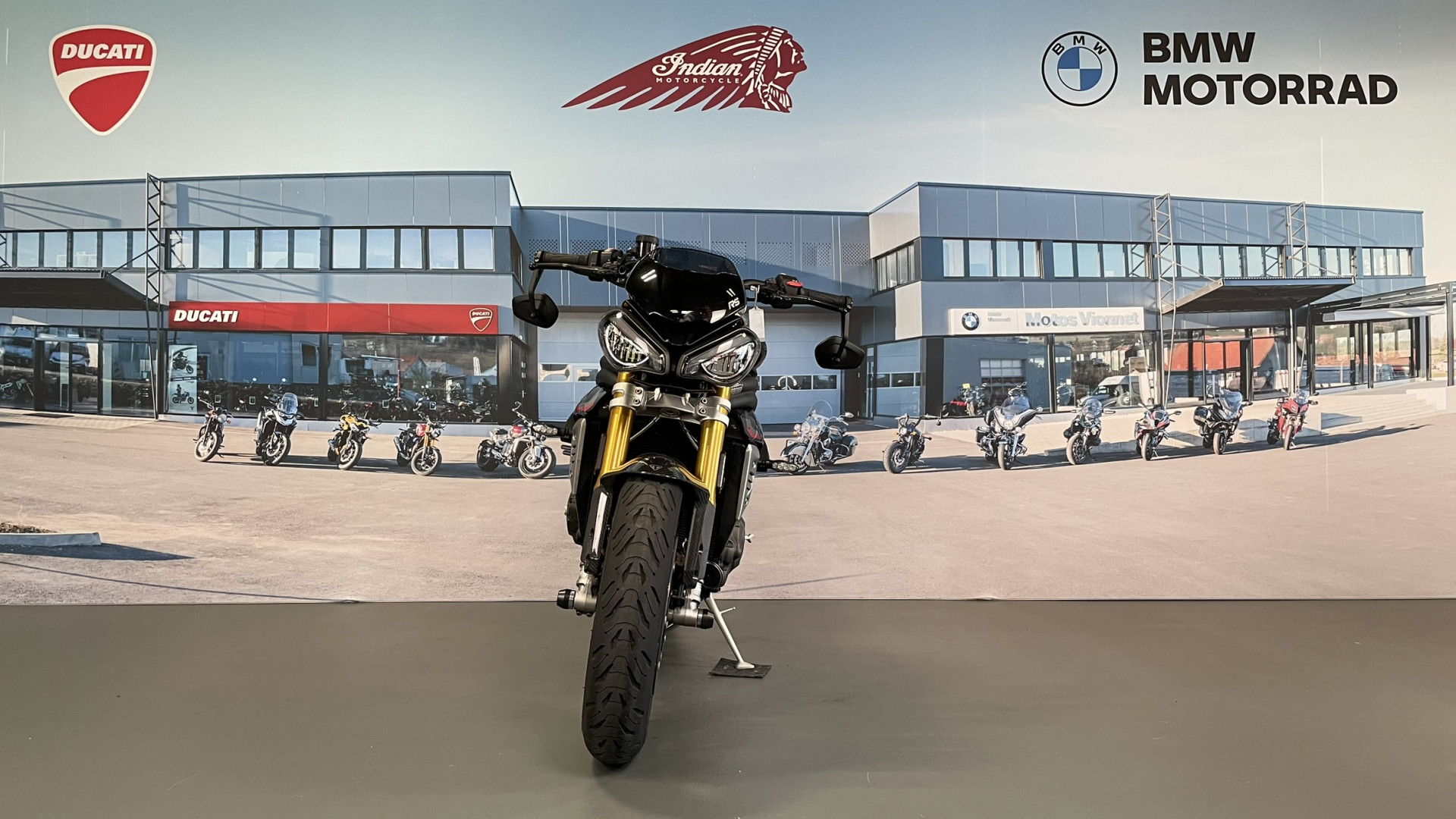 TRIUMPH Speed Triple 1200 RS-image-1
