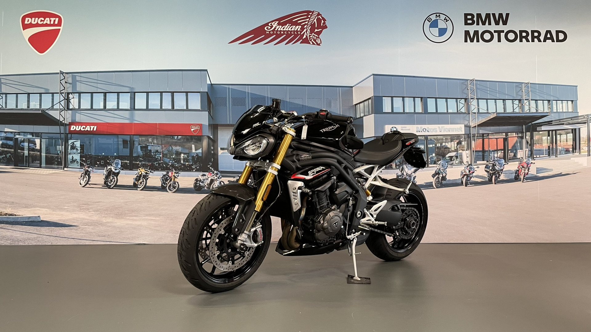TRIUMPH Speed Triple 1200 RS-image-2