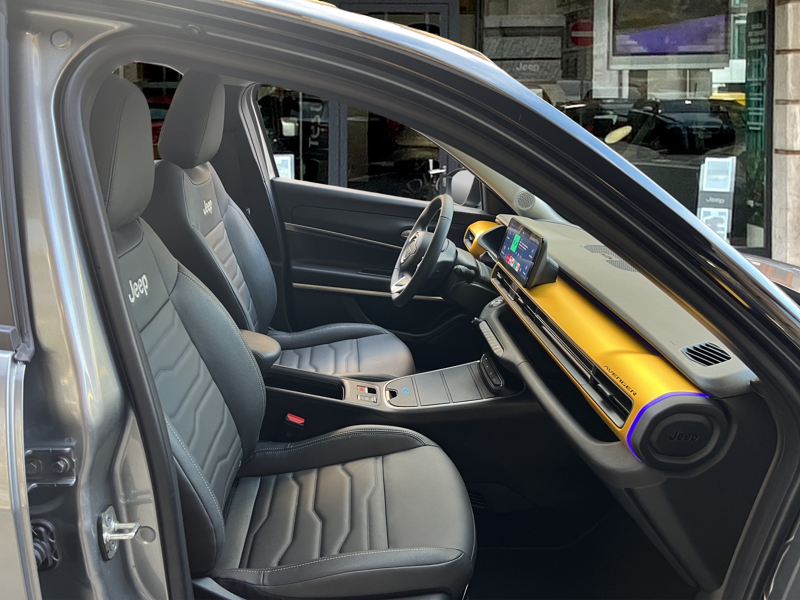 JEEP Avenger 54kWh Summit-image-15