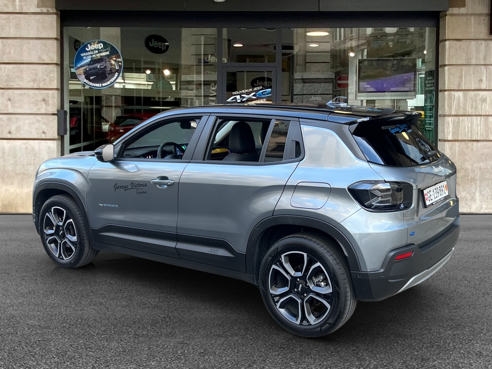 JEEP Avenger 54kWh Summit-showroom-element-3