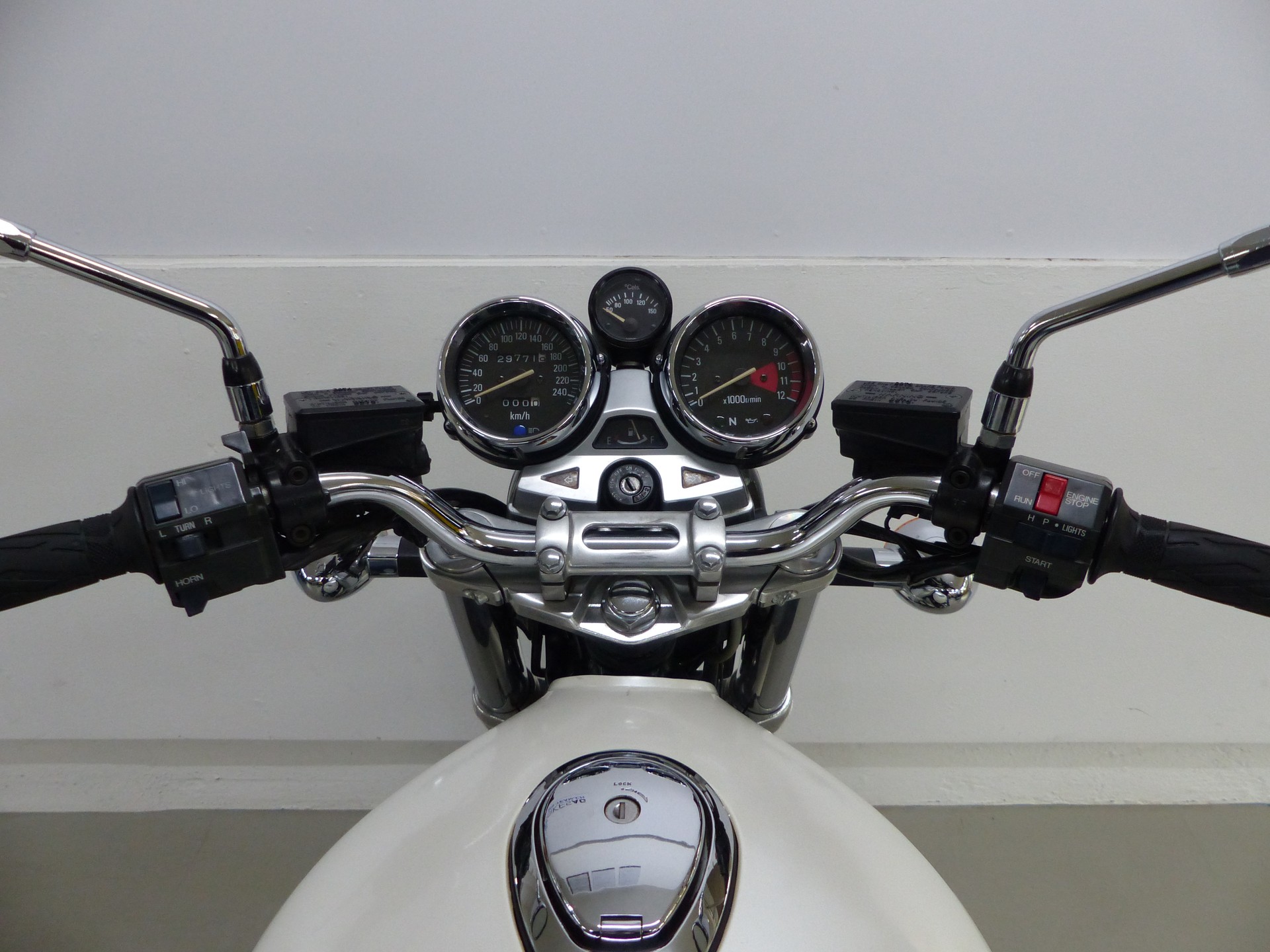 KAWASAKI Zephyr 1100-image-9