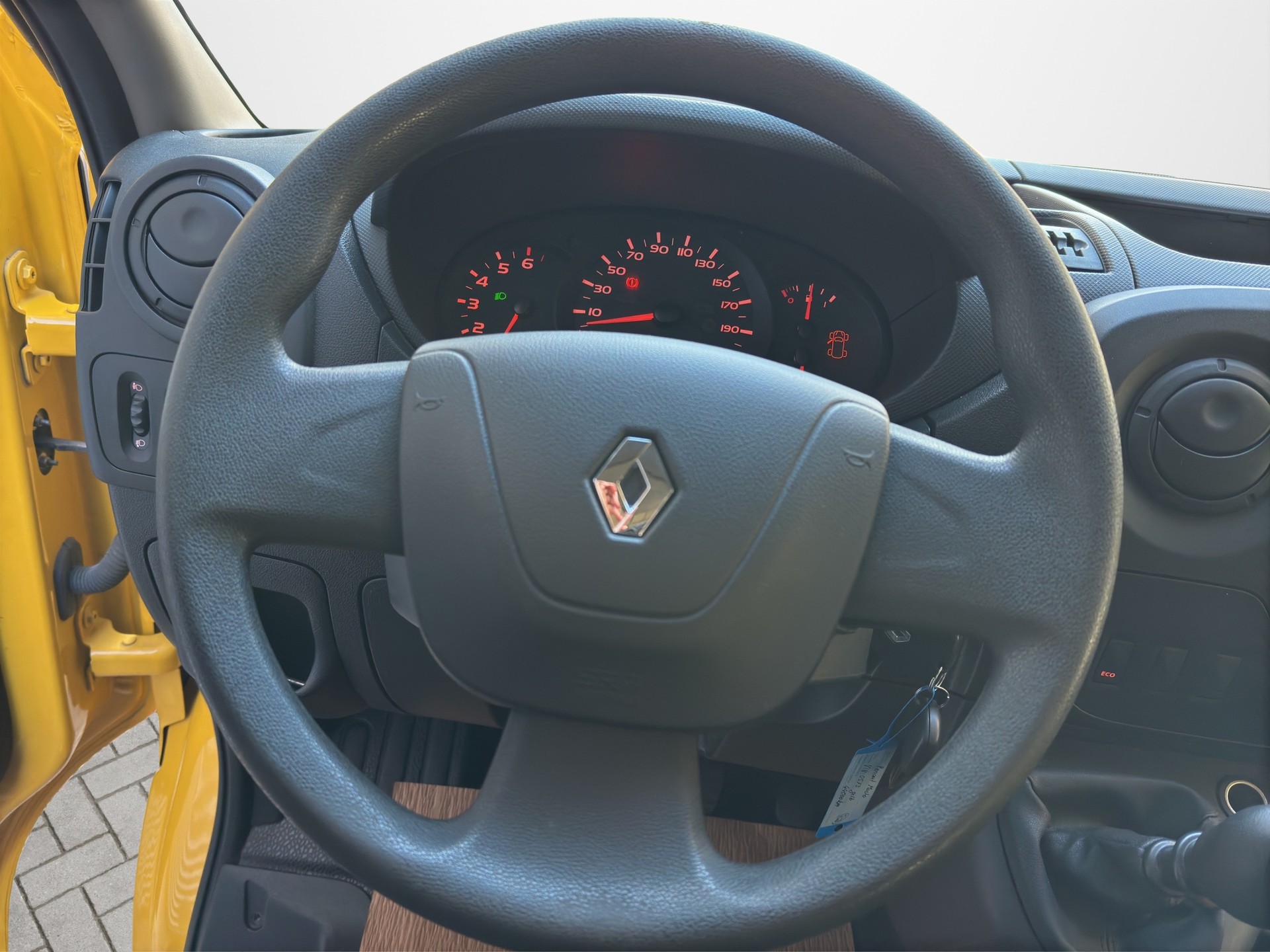RENAULT Master T35 2.3dCi 130 L3H3-image-9