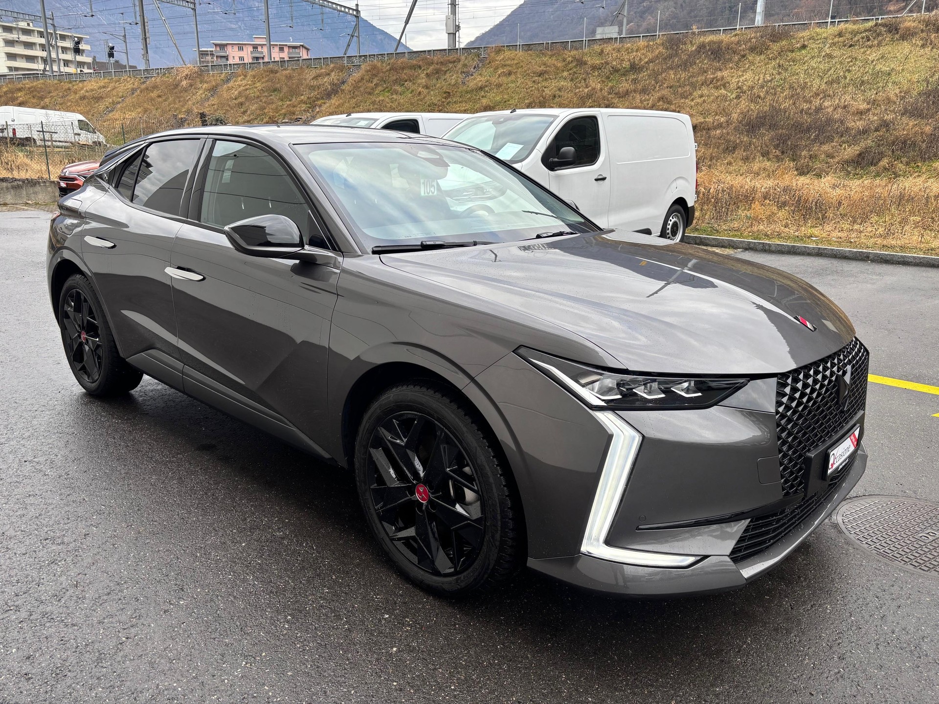 DS AUTOMOBILES 4 1.6 E-Tense Performance Line+