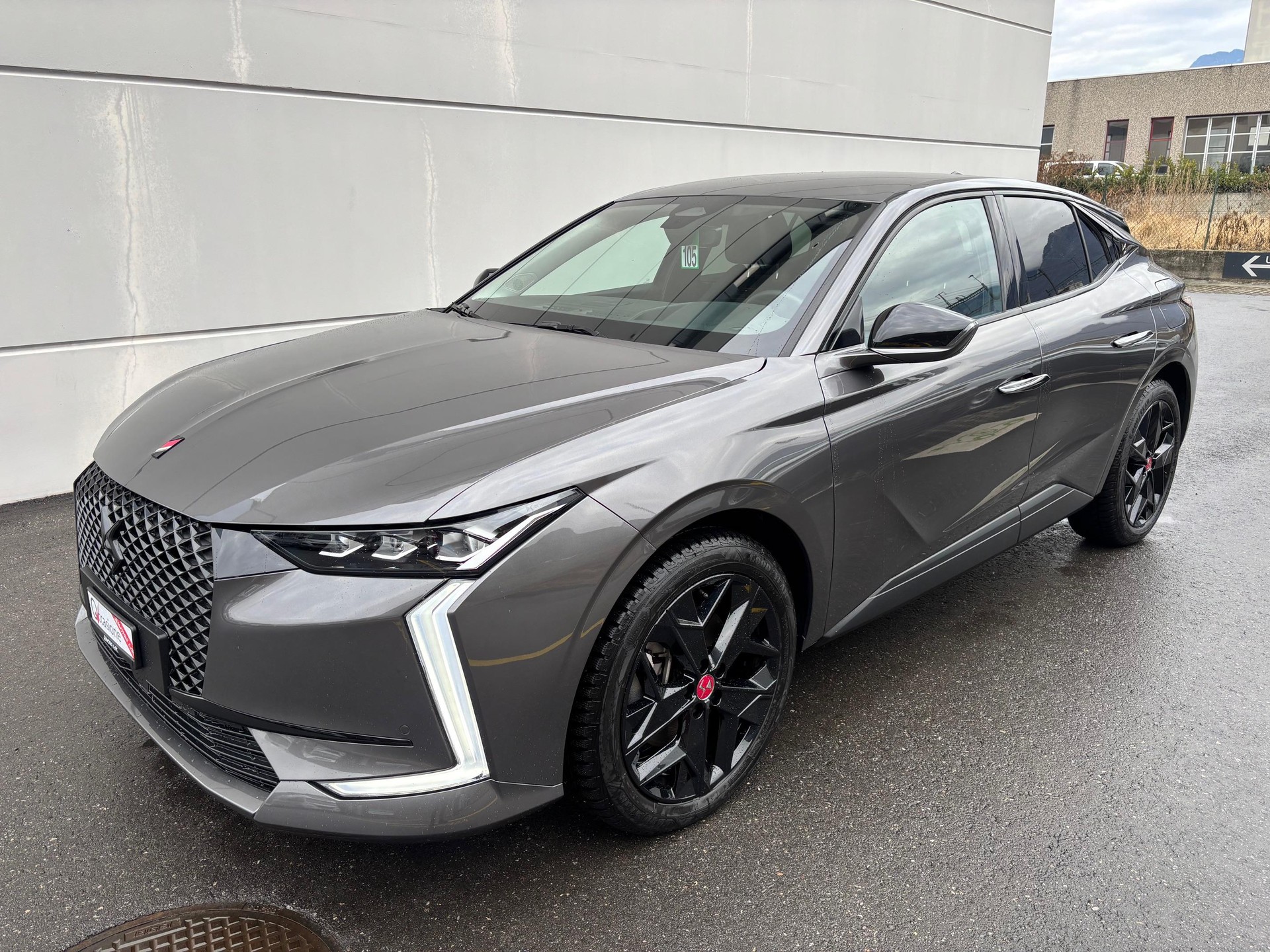 DS AUTOMOBILES 4 1.6 E-Tense Performance Line+-image-2