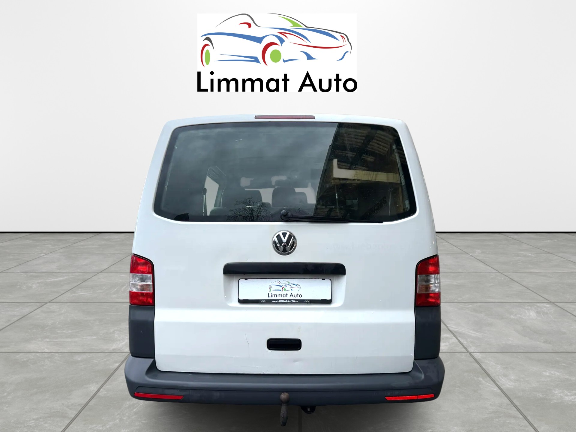 VW T5 2.0 TDI 6 Plätze-image-4
