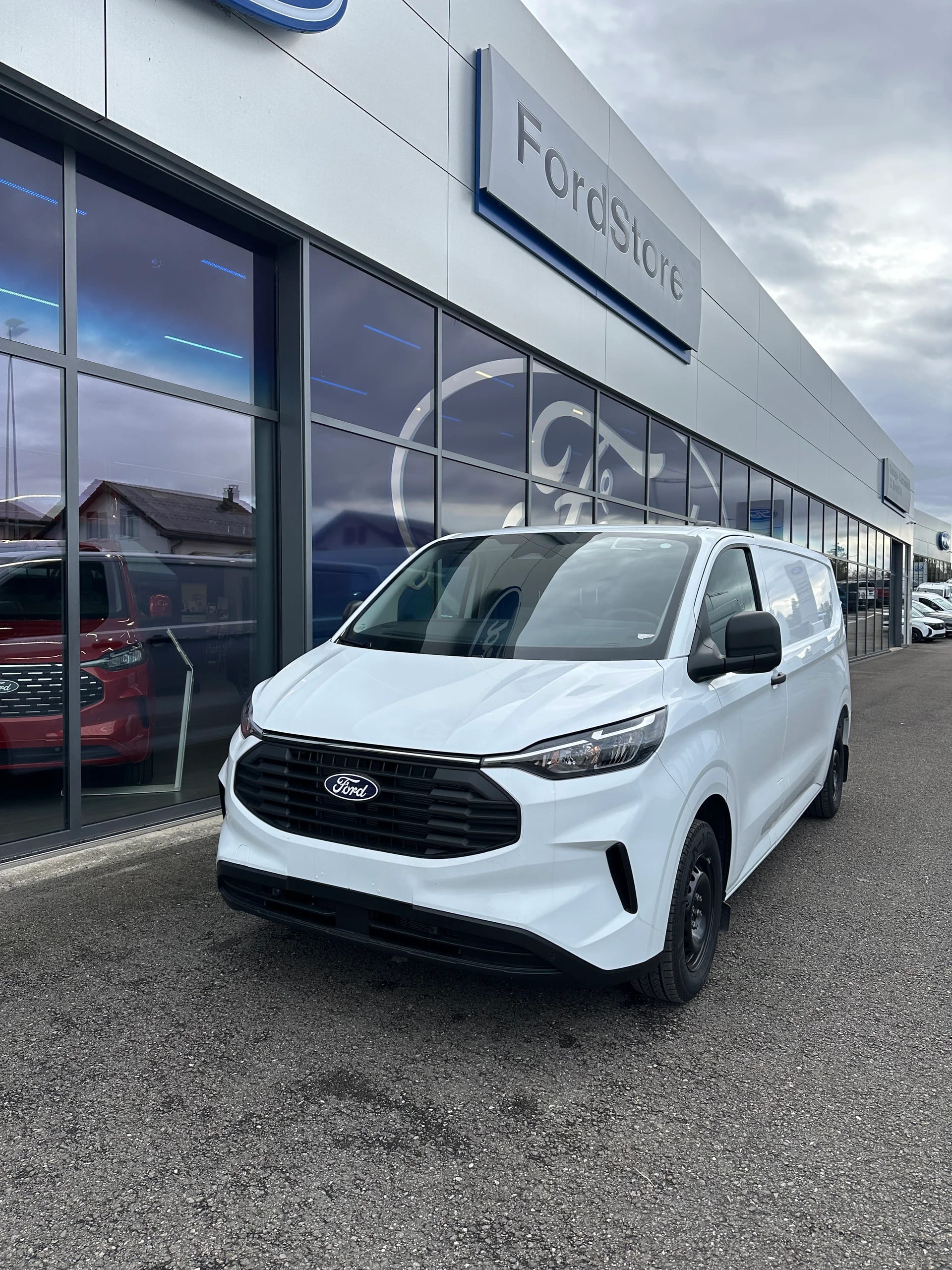 FORD Transit Custom Van 320 L2 2.0 EcoBl Trend/170CV/Aut.