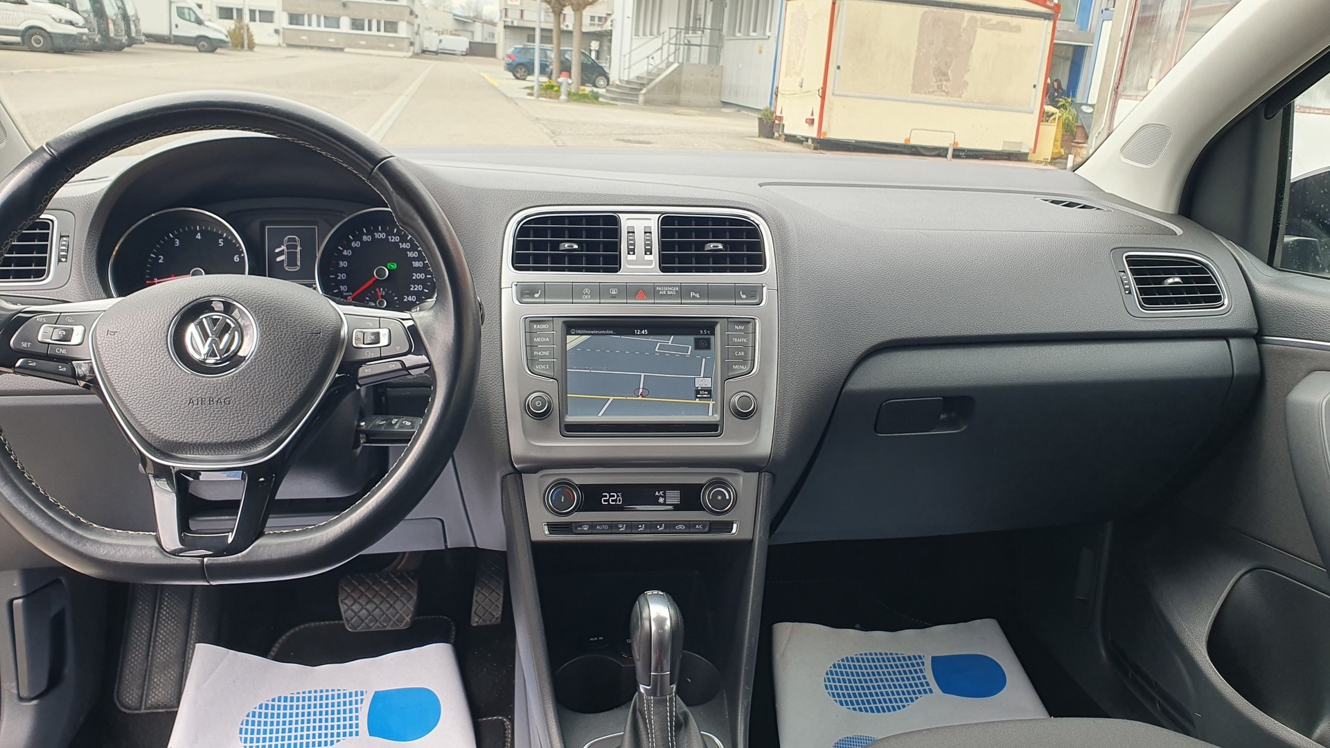 VW Polo 1.2 TSI BMT Lounge DSG-image-1