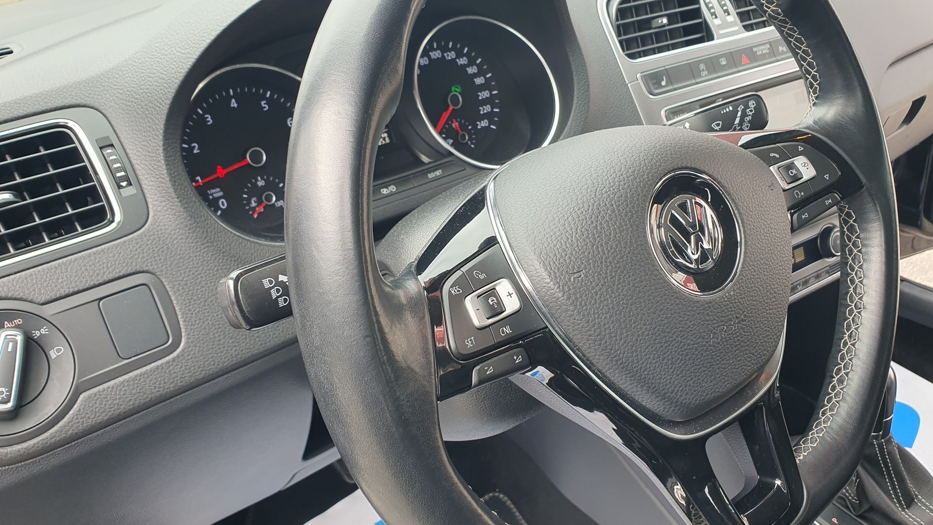 VW Polo 1.2 TSI BMT Lounge DSG-image-14