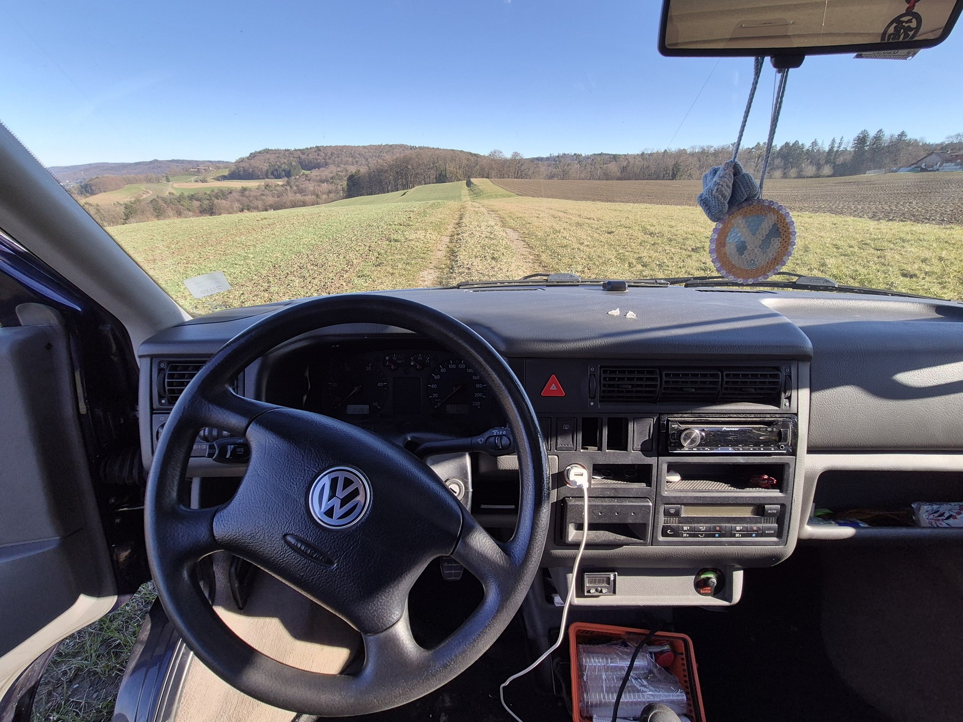 VW T4 Caravelle 2.5TDI ABS-image-12